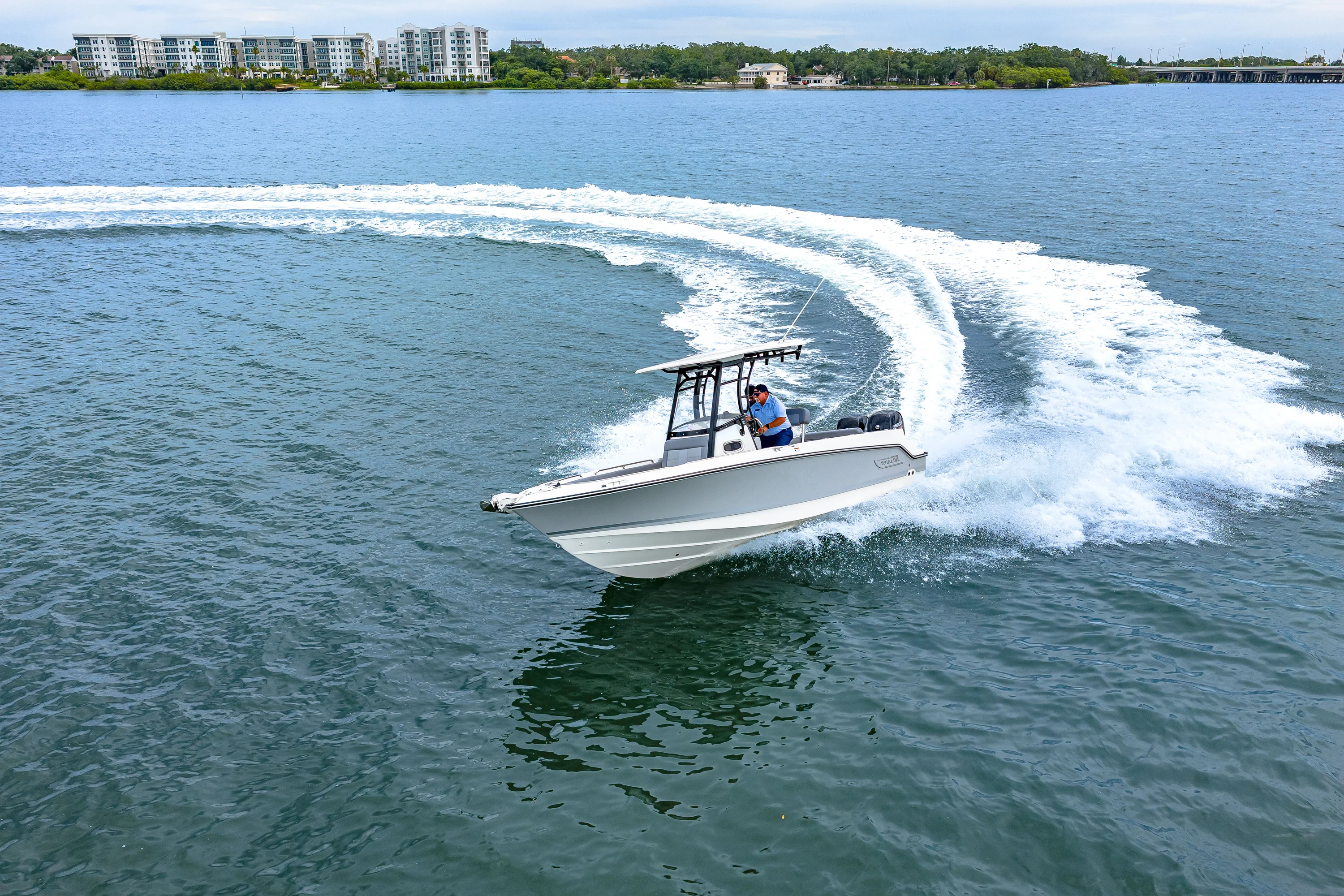 2025 Boston Whaler 230 Outrage Image Thumbnail #29