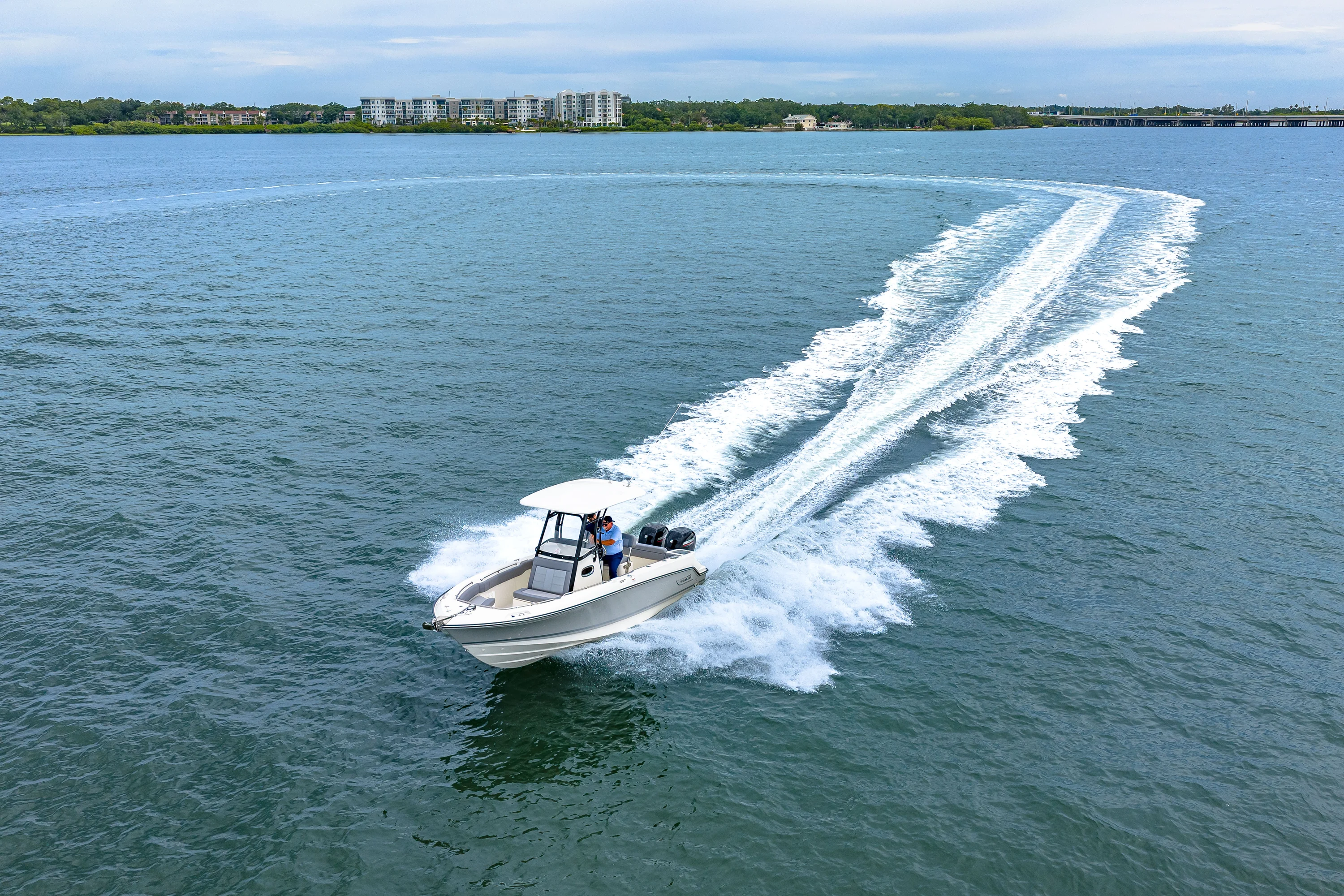 2025 Boston Whaler 230 Outrage Image Thumbnail #38
