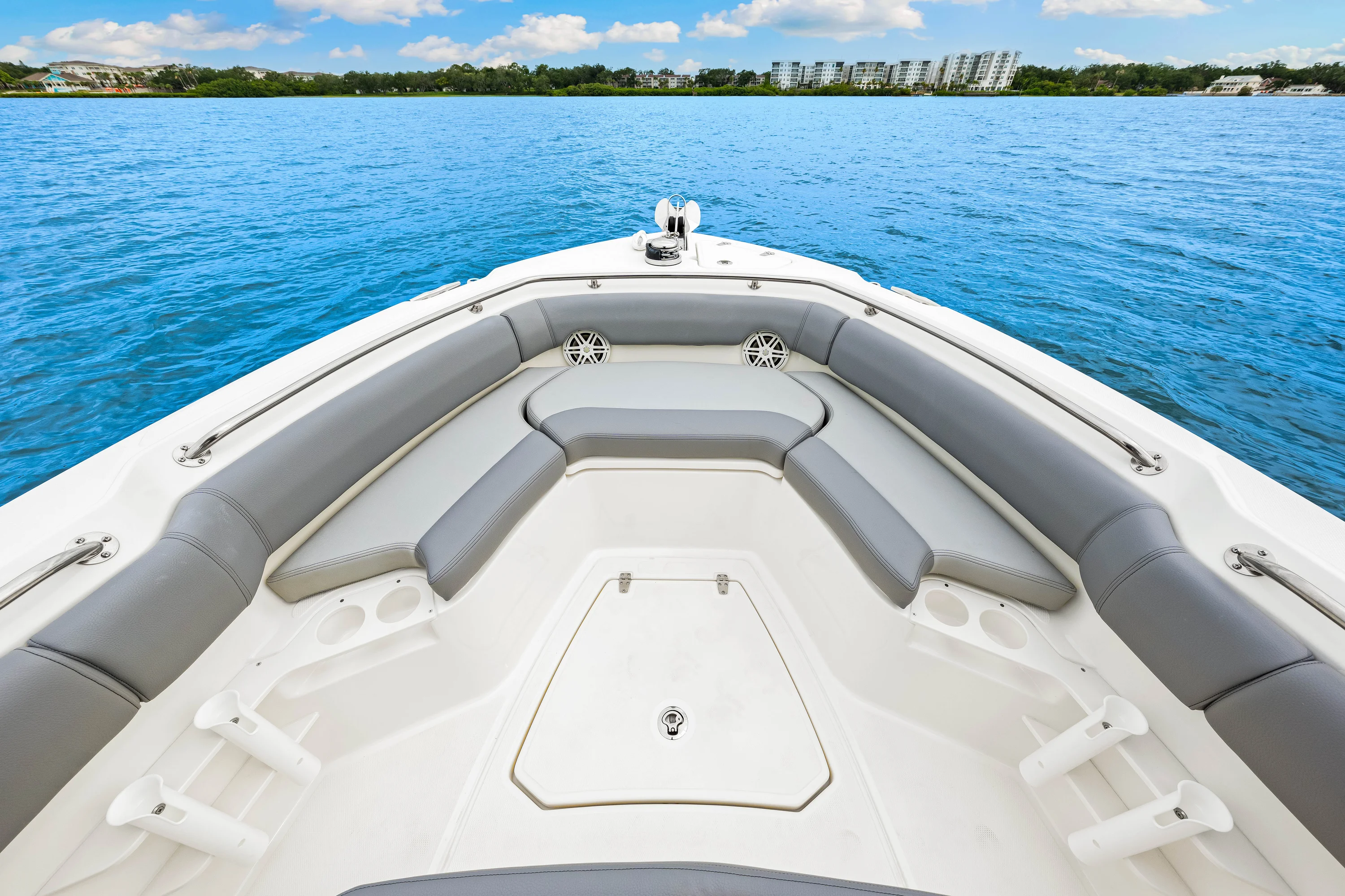 2025 Boston Whaler 230 Outrage Image Thumbnail #59