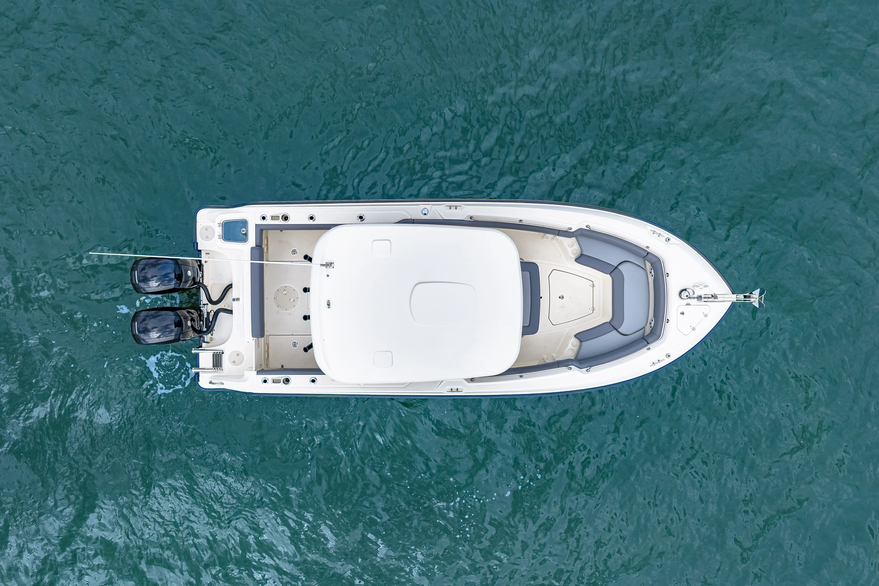 2025 Boston Whaler 230 Outrage Image Thumbnail #11