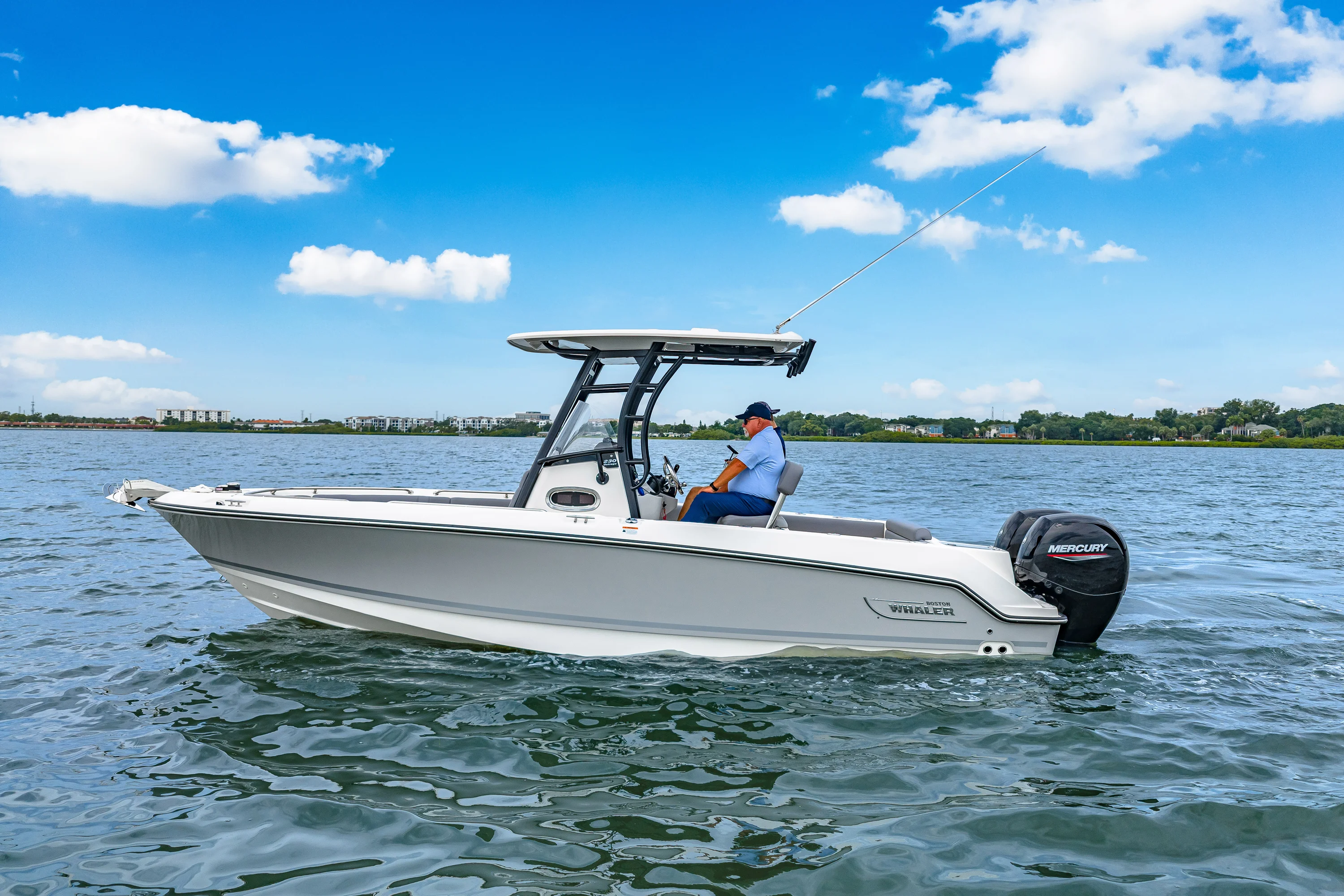 2025 Boston Whaler 230 Outrage Image Thumbnail #5