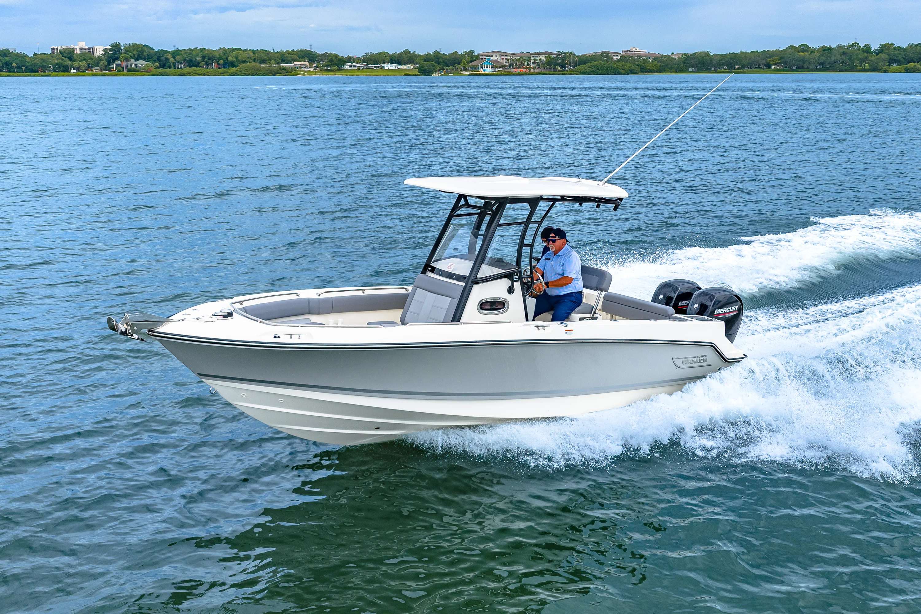 2025 Boston Whaler 230 Outrage Image Thumbnail #22