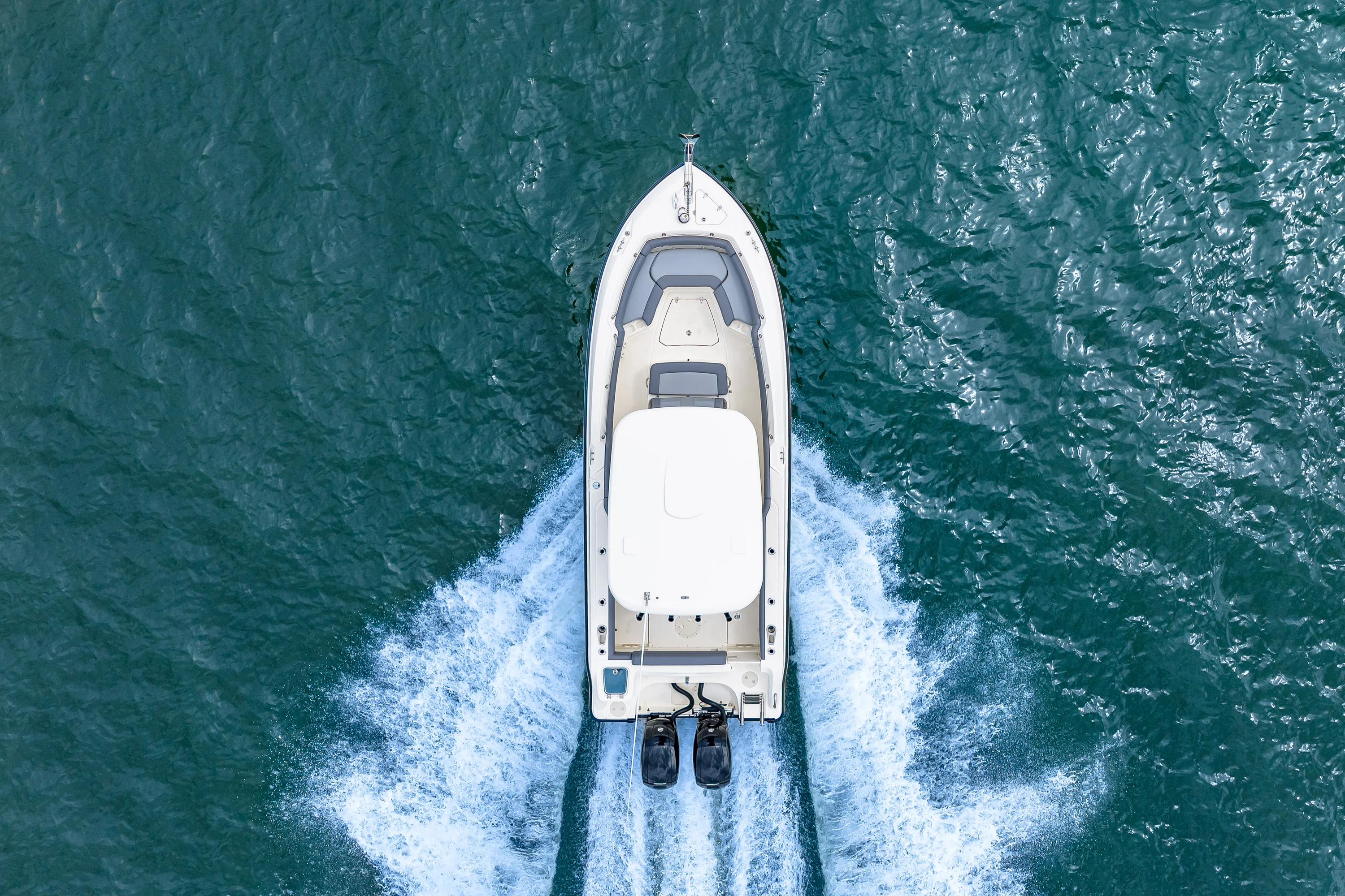 2025 Boston Whaler 230 Outrage Image Thumbnail #31