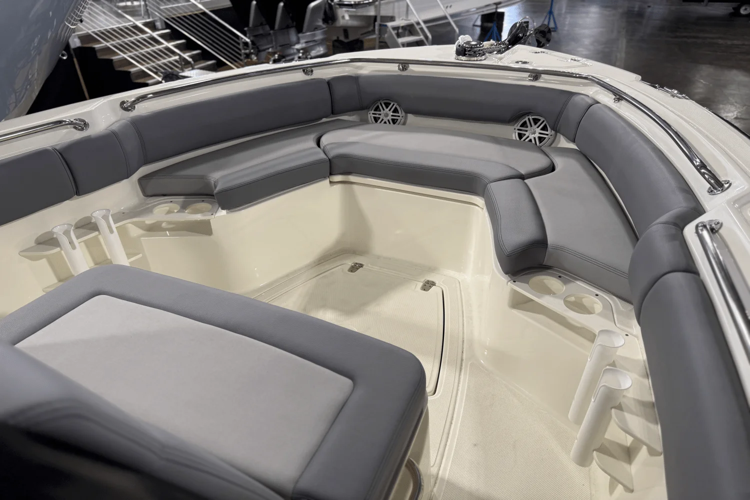 2025 Boston Whaler 230 Outrage Image Thumbnail #11