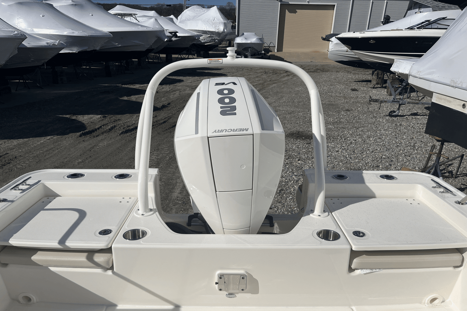 Thumbnail 2 for 2025 Boston Whaler 210 Montauk