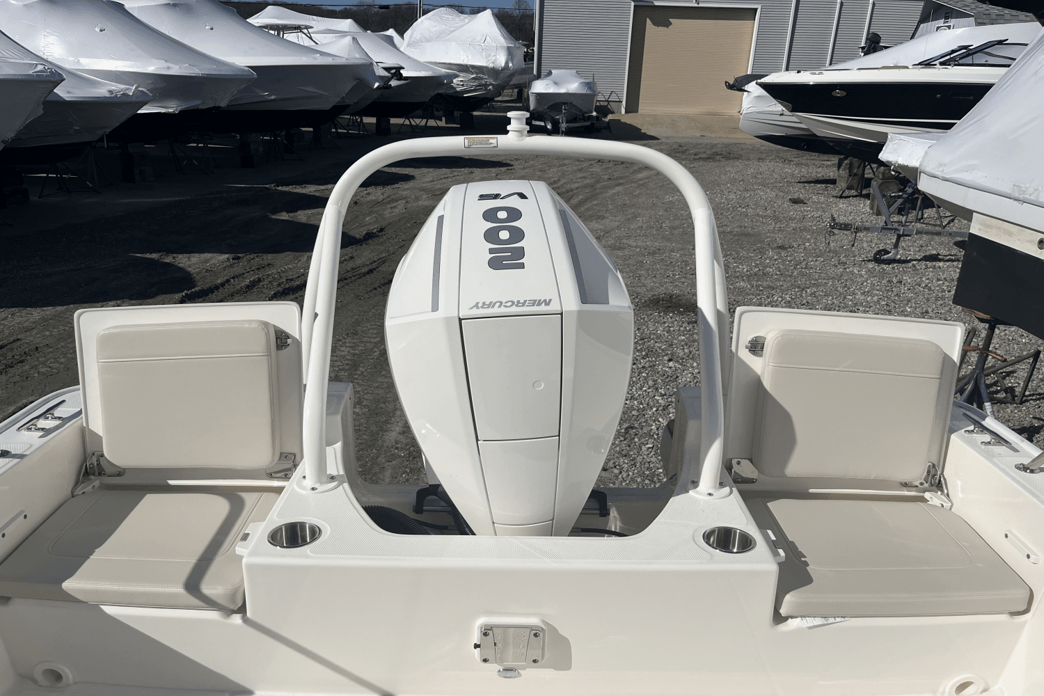 Thumbnail 3 for 2025 Boston Whaler 210 Montauk