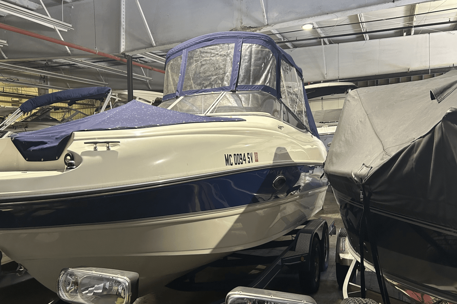 2004 Stingray
                                                             220 DR Image Thumbnail #17