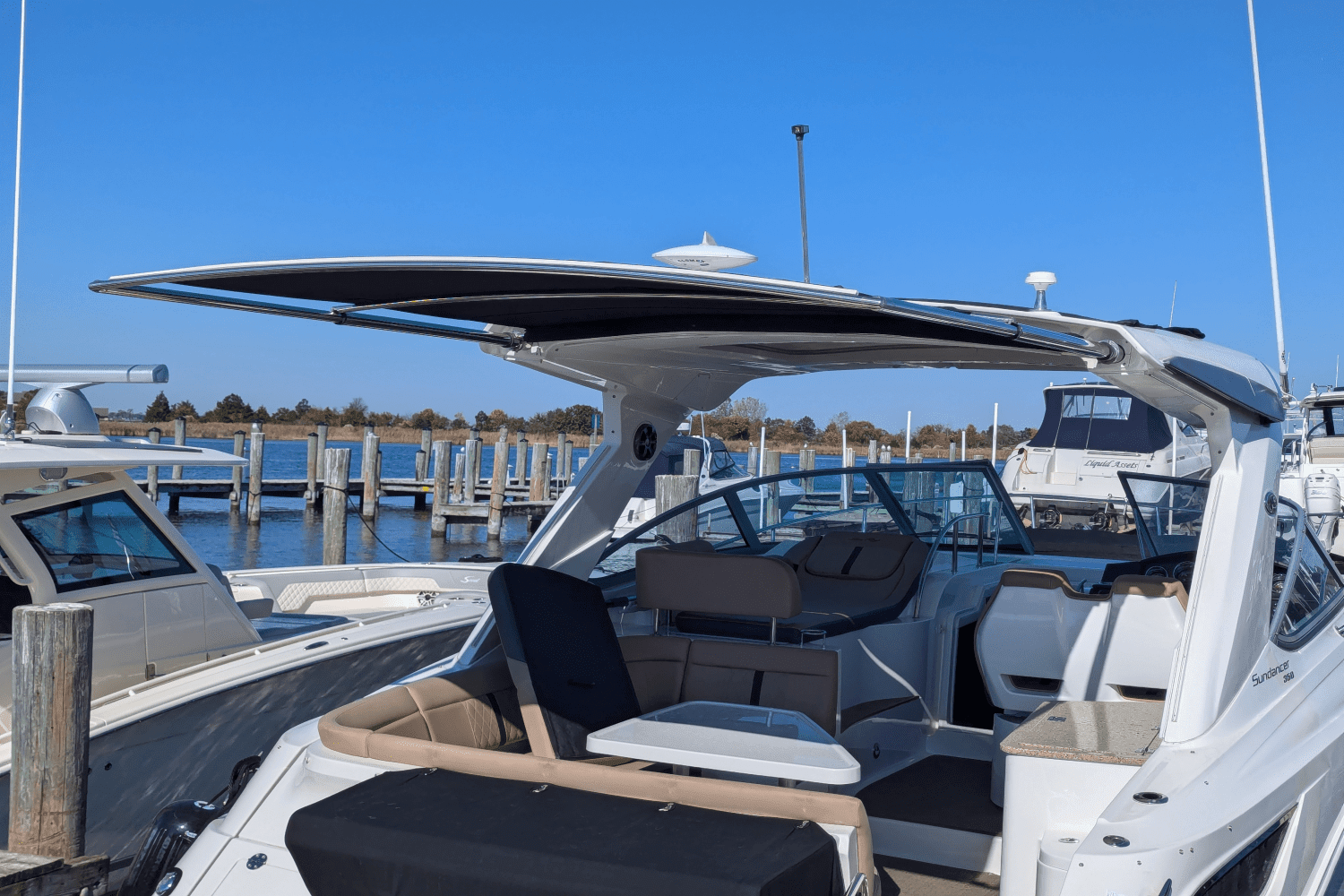 2016 Sea Ray 350 SUNDANCER Image Thumbnail #22