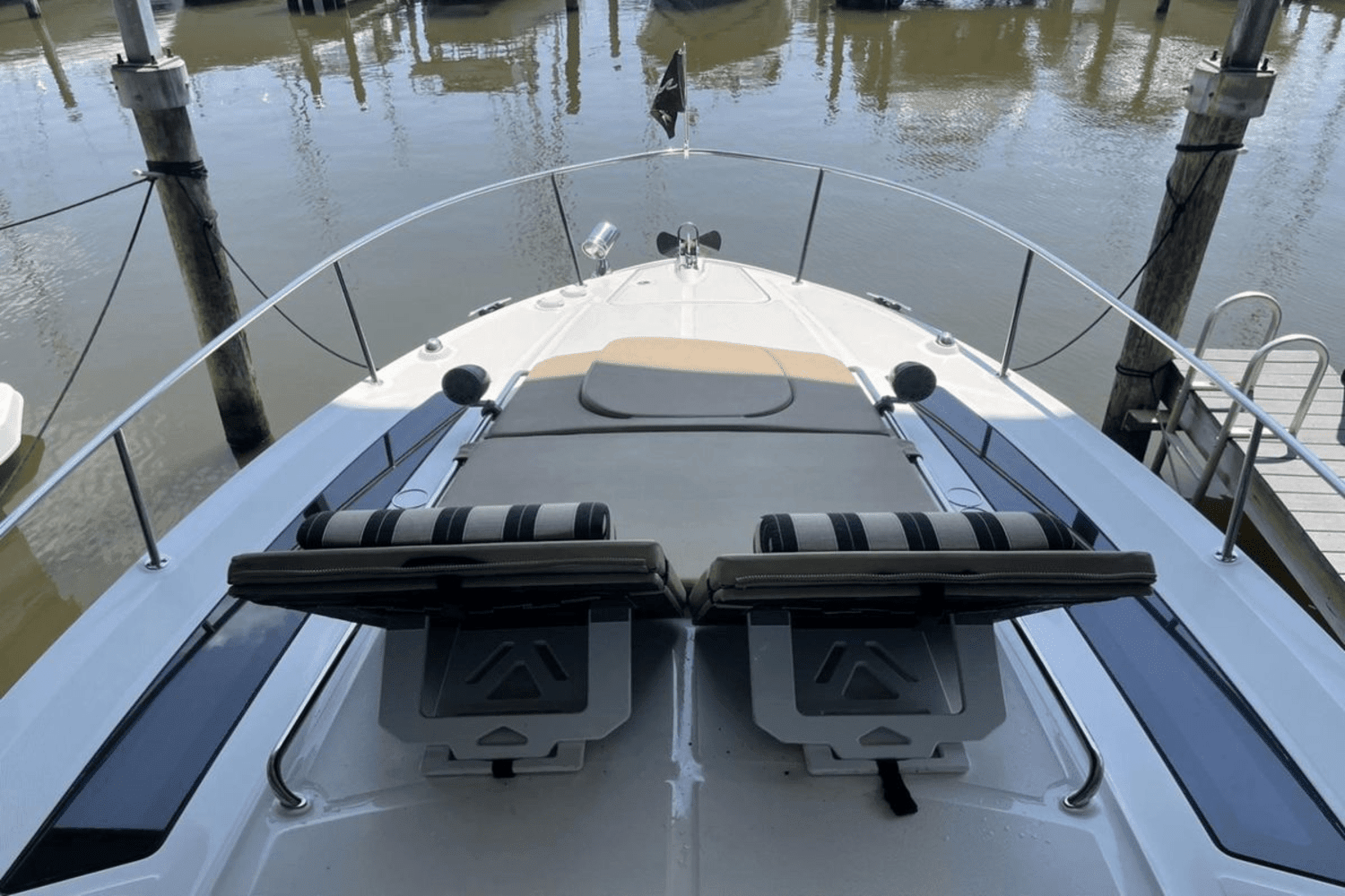 2016 Sea Ray 350 SUNDANCER Image Thumbnail #26