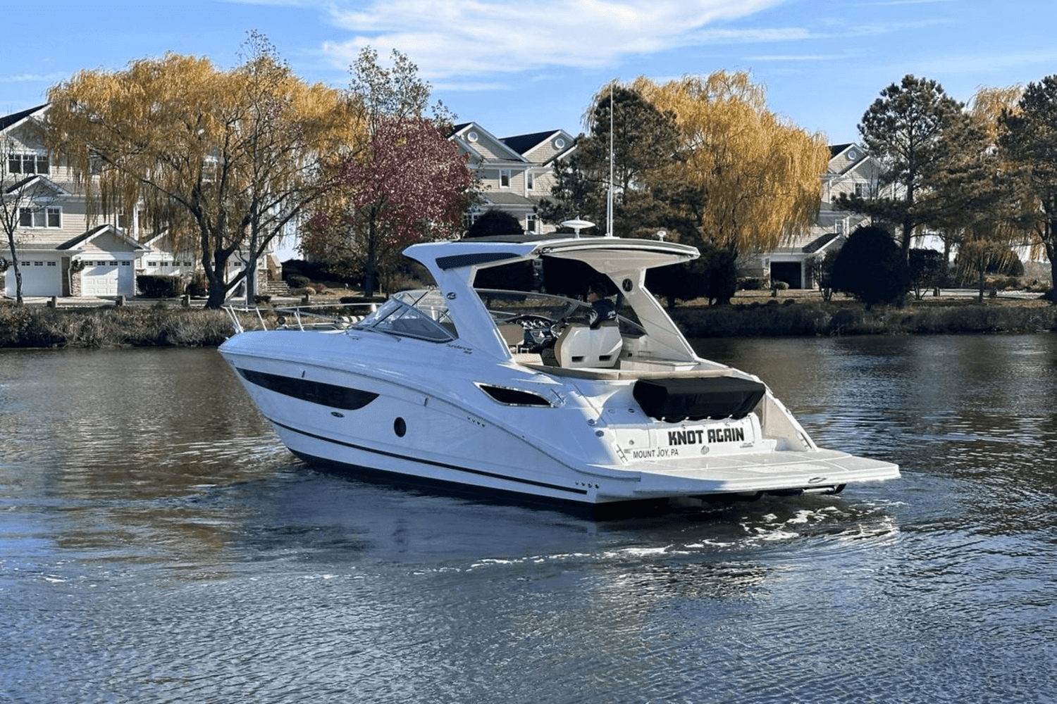 2016 Sea Ray 350 SUNDANCER Image Thumbnail #3