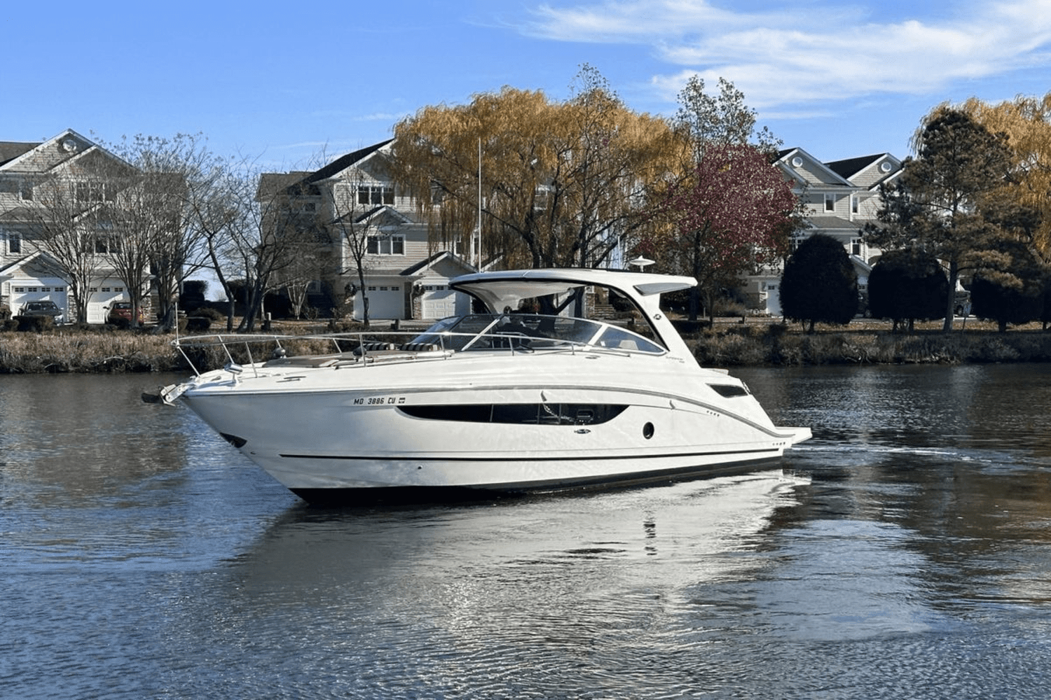 2016 Sea Ray 350 SUNDANCER Image Thumbnail #4