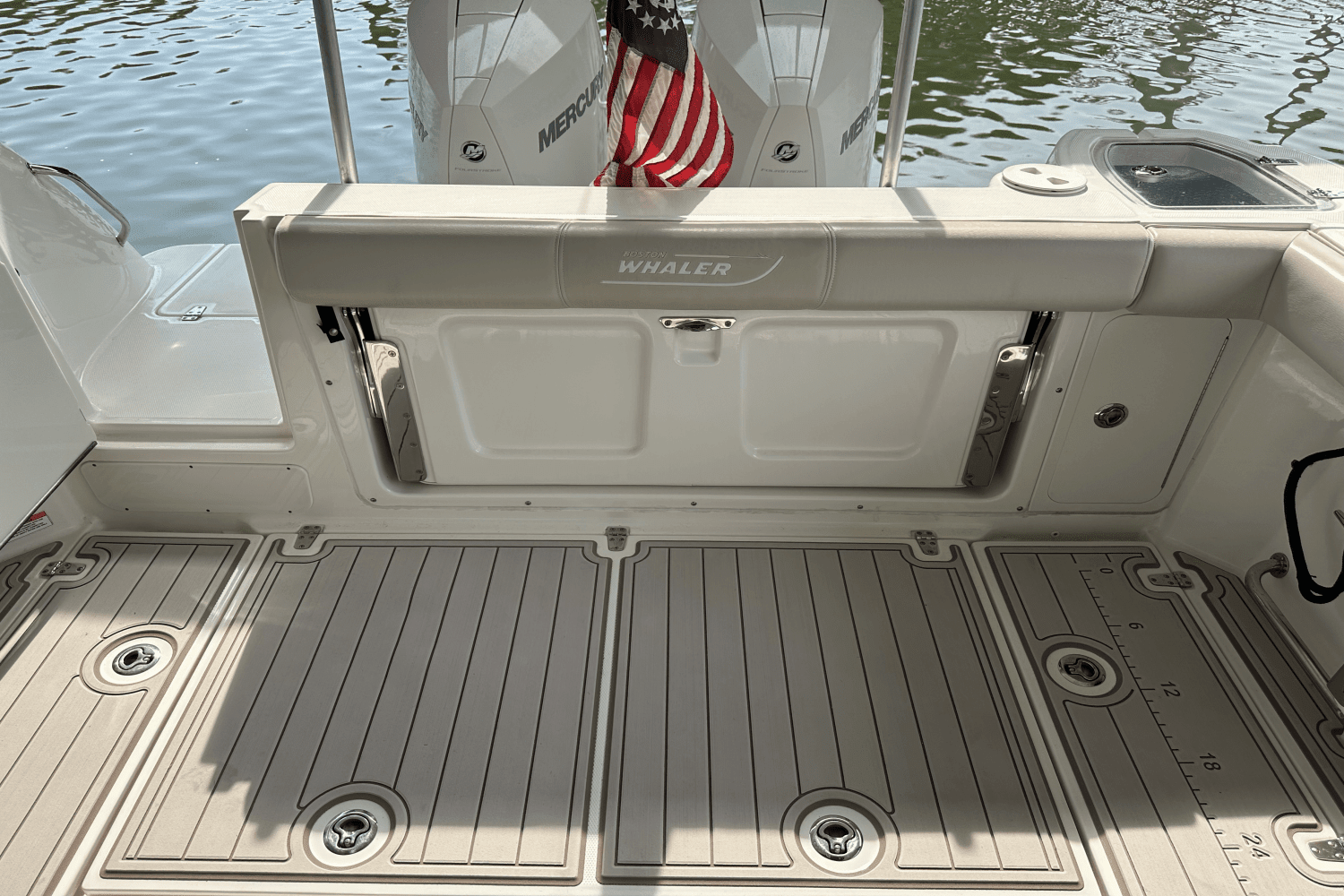 2019 Boston Whaler 285 Conquest Image Thumbnail #12