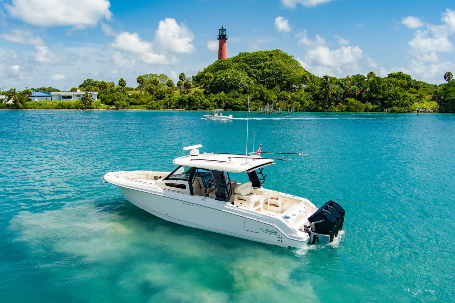 2022 Boston Whaler 350 REALM Image Thumbnail #2