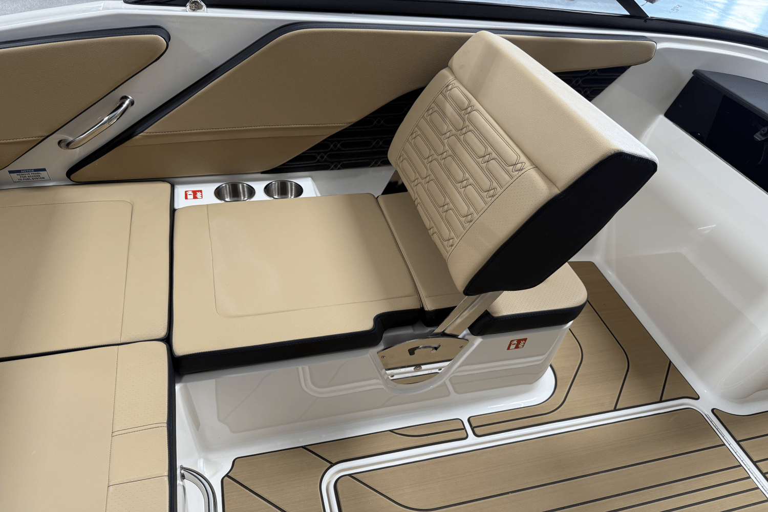 2025 Sea Ray SPX 190 Image Thumbnail #19