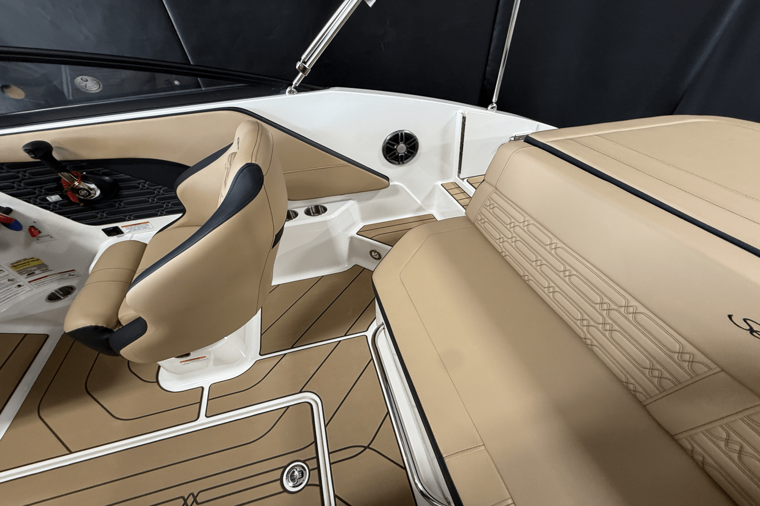 2025 Sea Ray SPX 190 Image Thumbnail #22