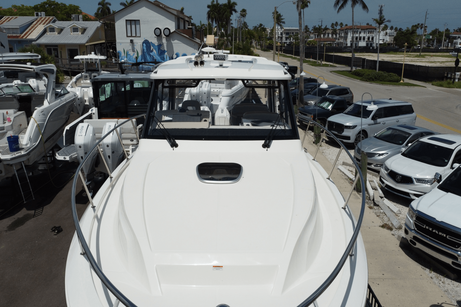 2025 Boston Whaler 365 Conquest Image Thumbnail #7