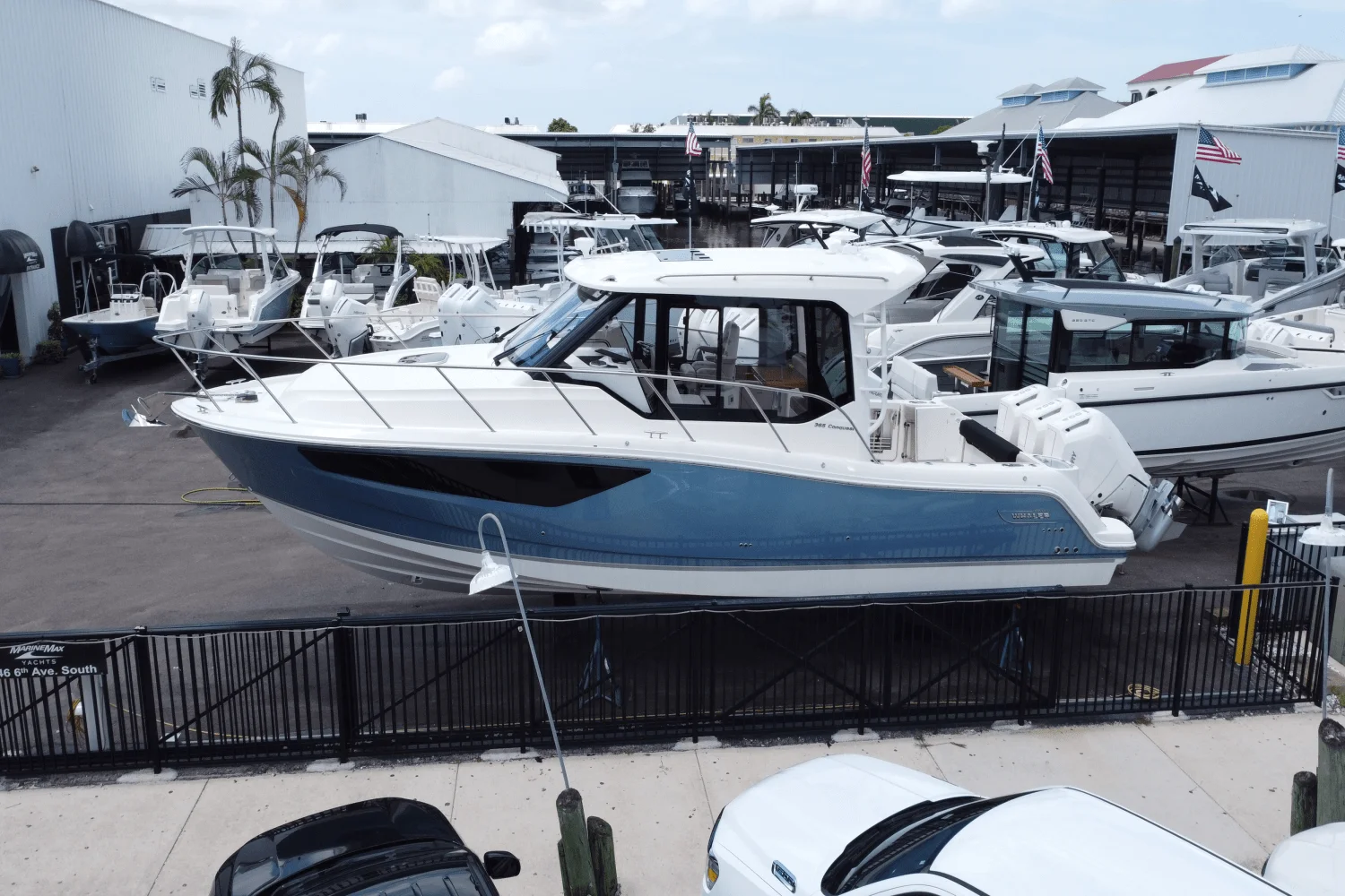 2025 Boston Whaler 365 Conquest Image Thumbnail #11