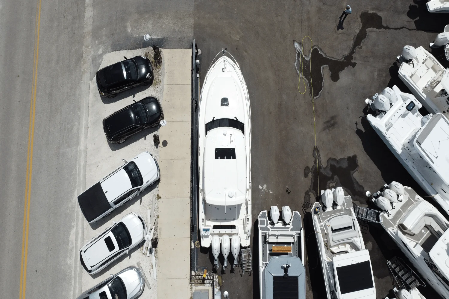 2025 Boston Whaler 365 Conquest Image Thumbnail #17