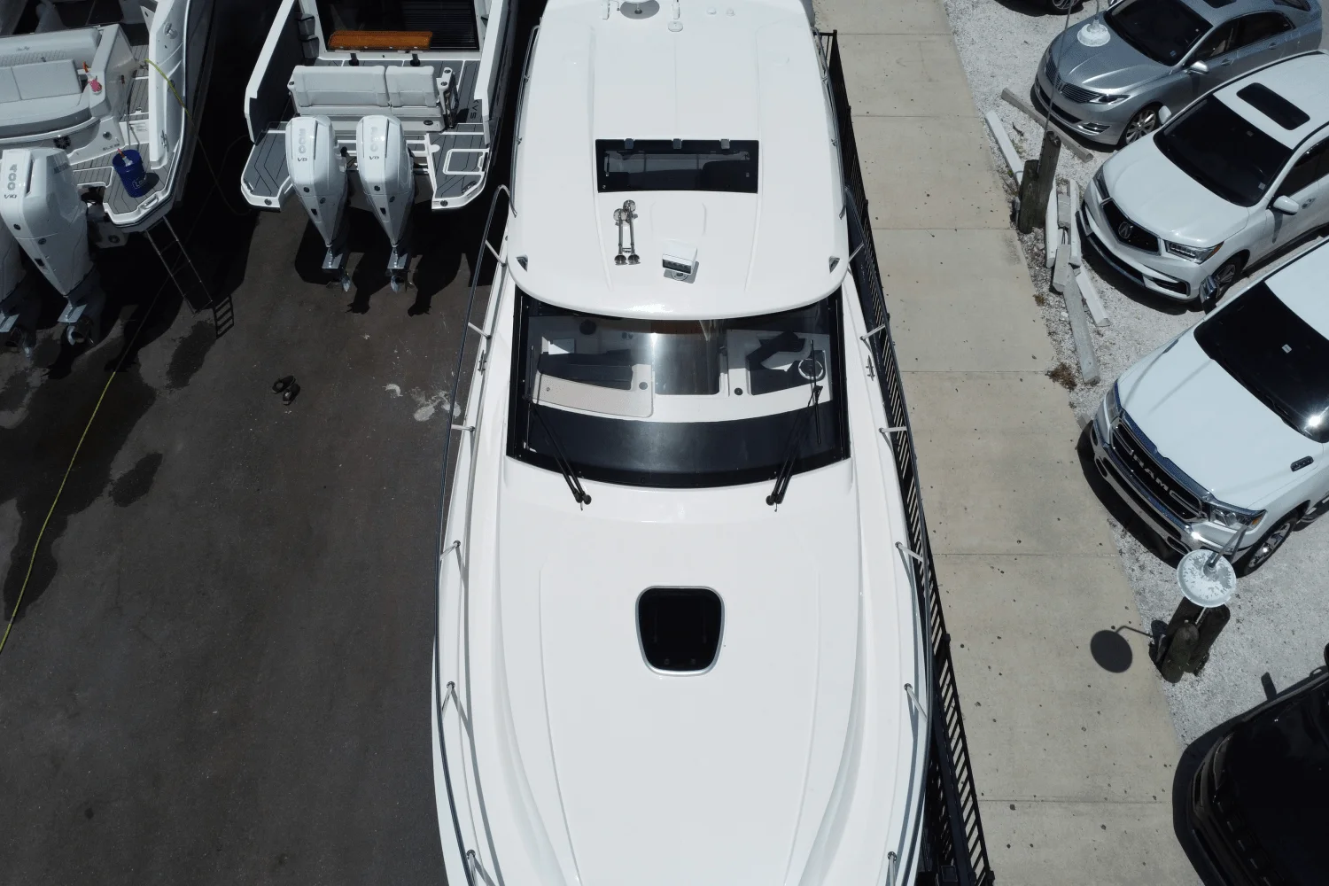 2025 Boston Whaler 365 Conquest Image Thumbnail #6