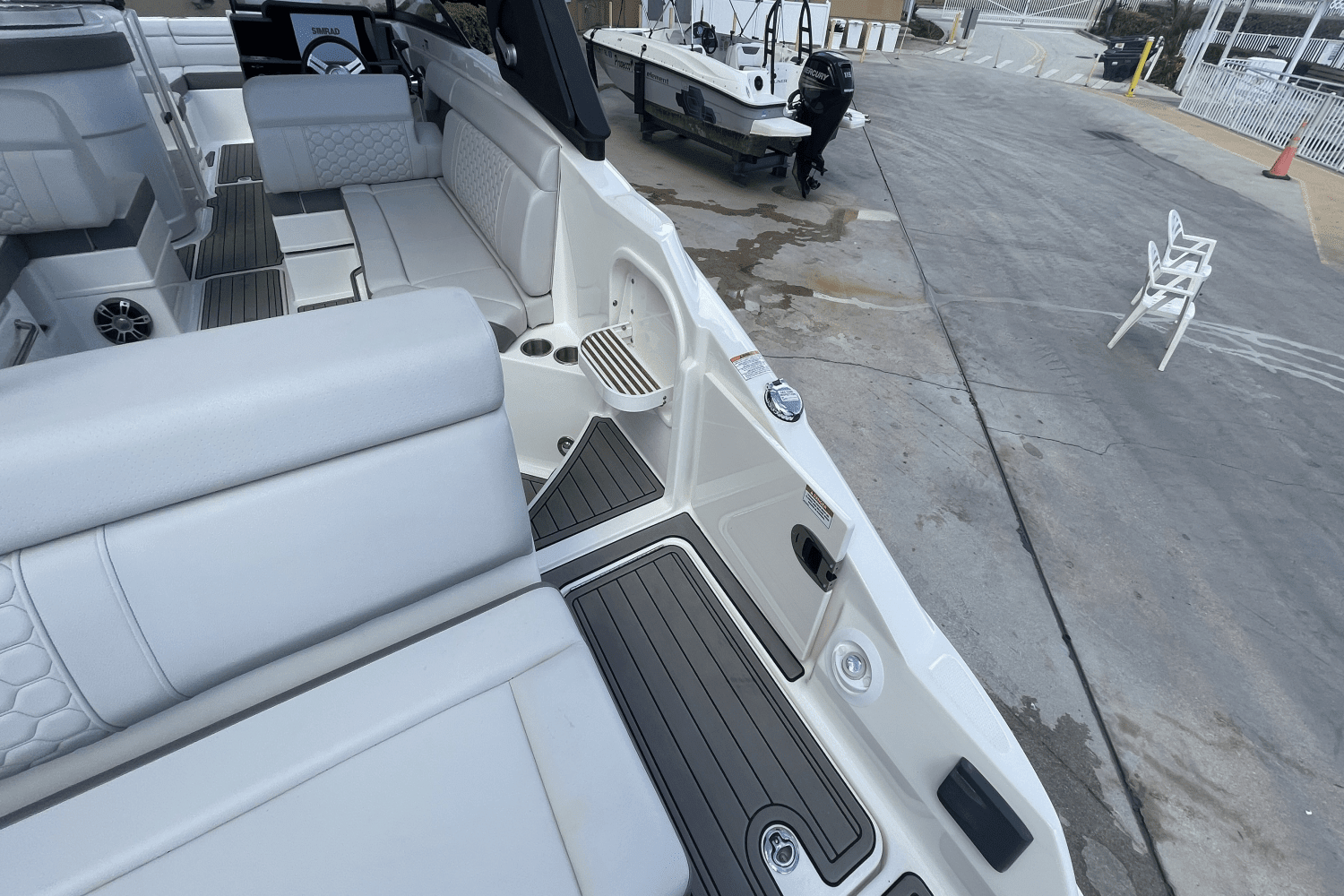 2023 Sea Ray 270 SDX OUTBOARD Image Thumbnail #59