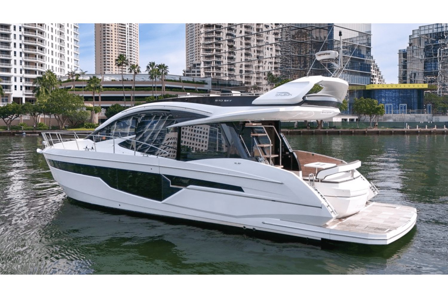 2020 Galeon 510 SKY Image Thumbnail #5