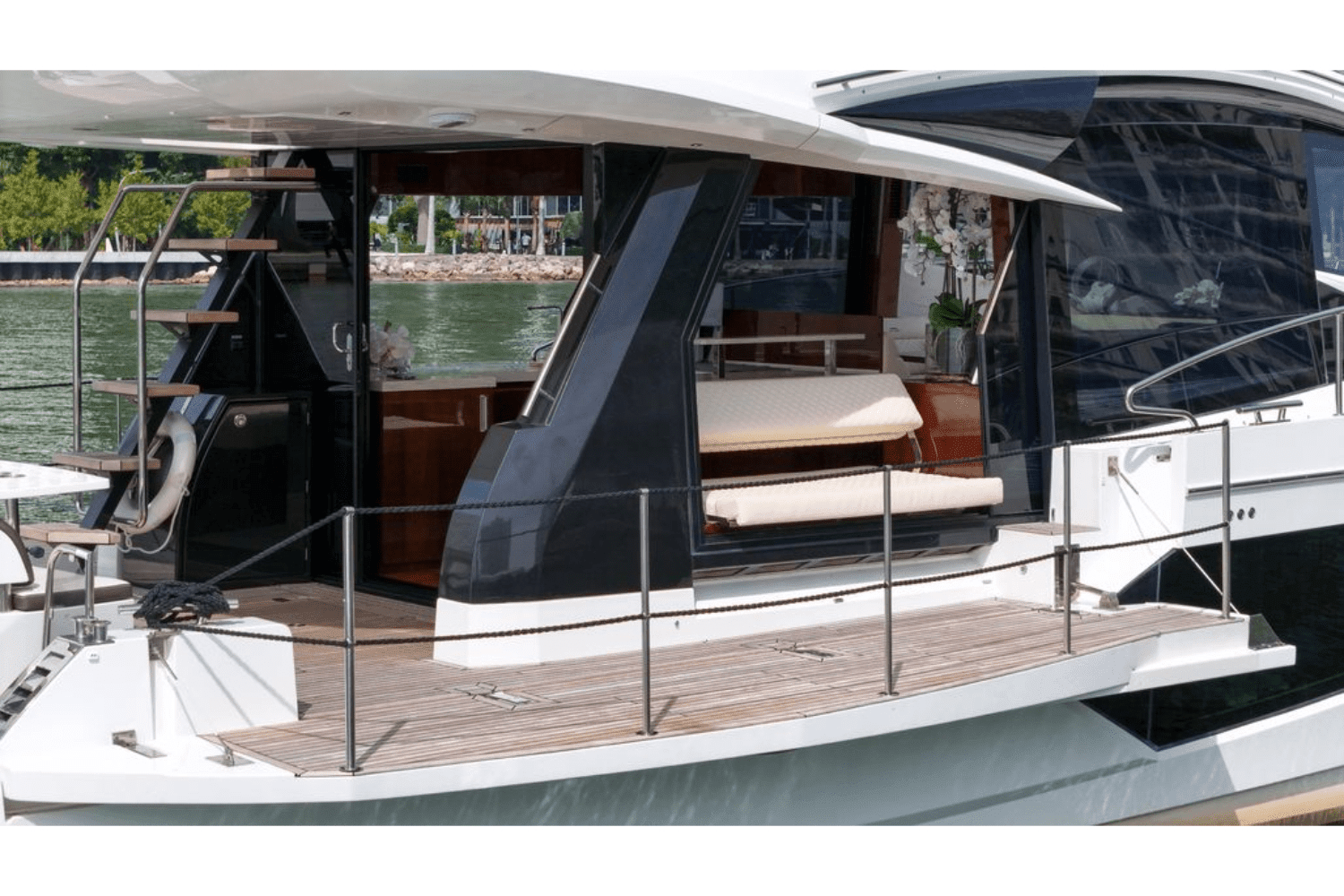 2020 Galeon 510 SKY Image Thumbnail #32