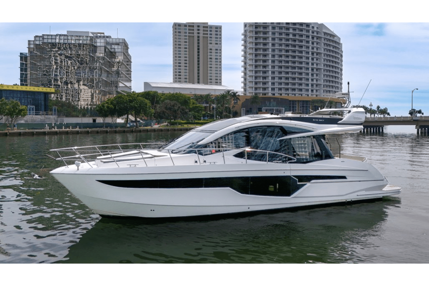 2020 Galeon
                                                             510 SKY Image Thumbnail #7