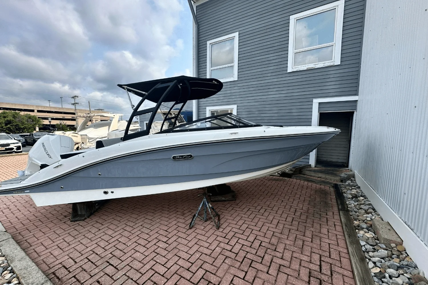 2025 Sea Ray SPX 210 Outboard Image Thumbnail #1