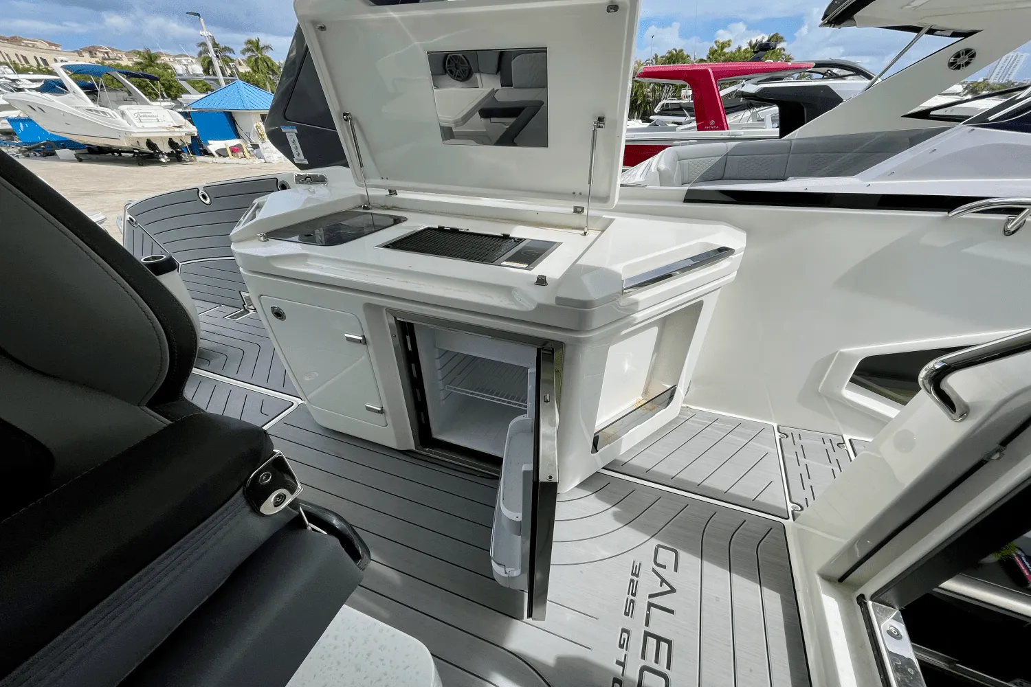 2023 Galeon 325 GTO Image Thumbnail #17