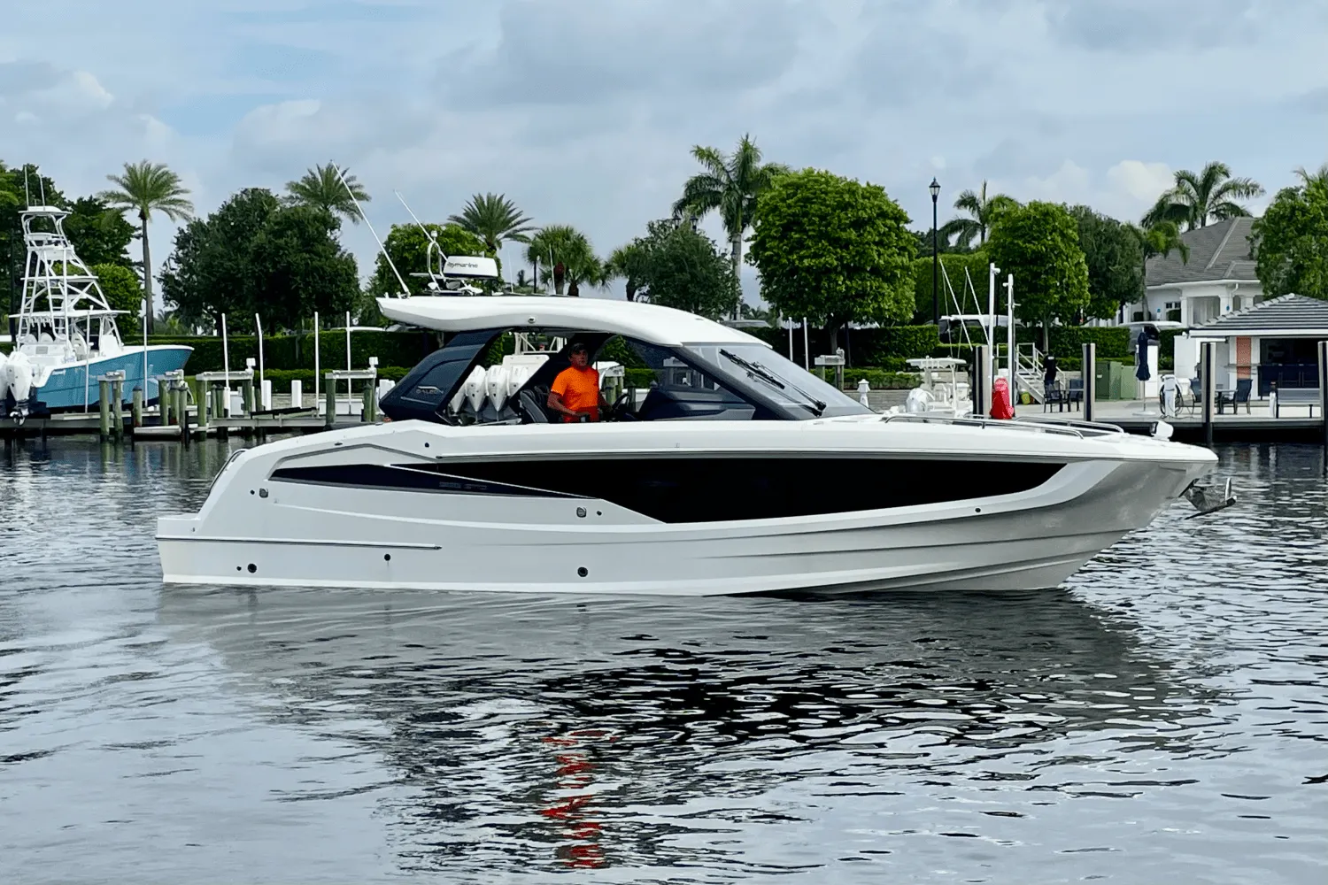 2023 Galeon 325 GTO Image Thumbnail #0