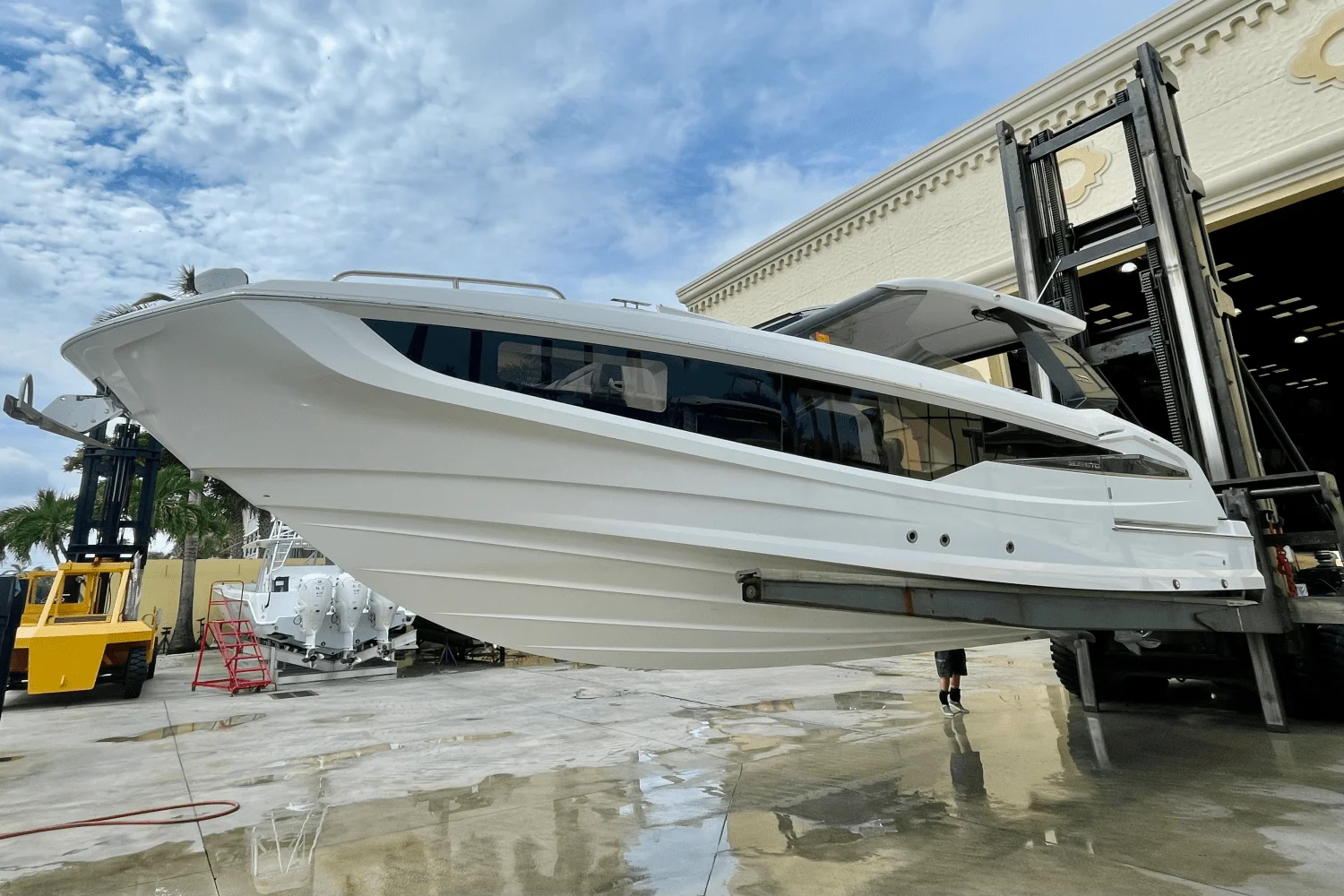 2023 Galeon 325 GTO Image Thumbnail #5