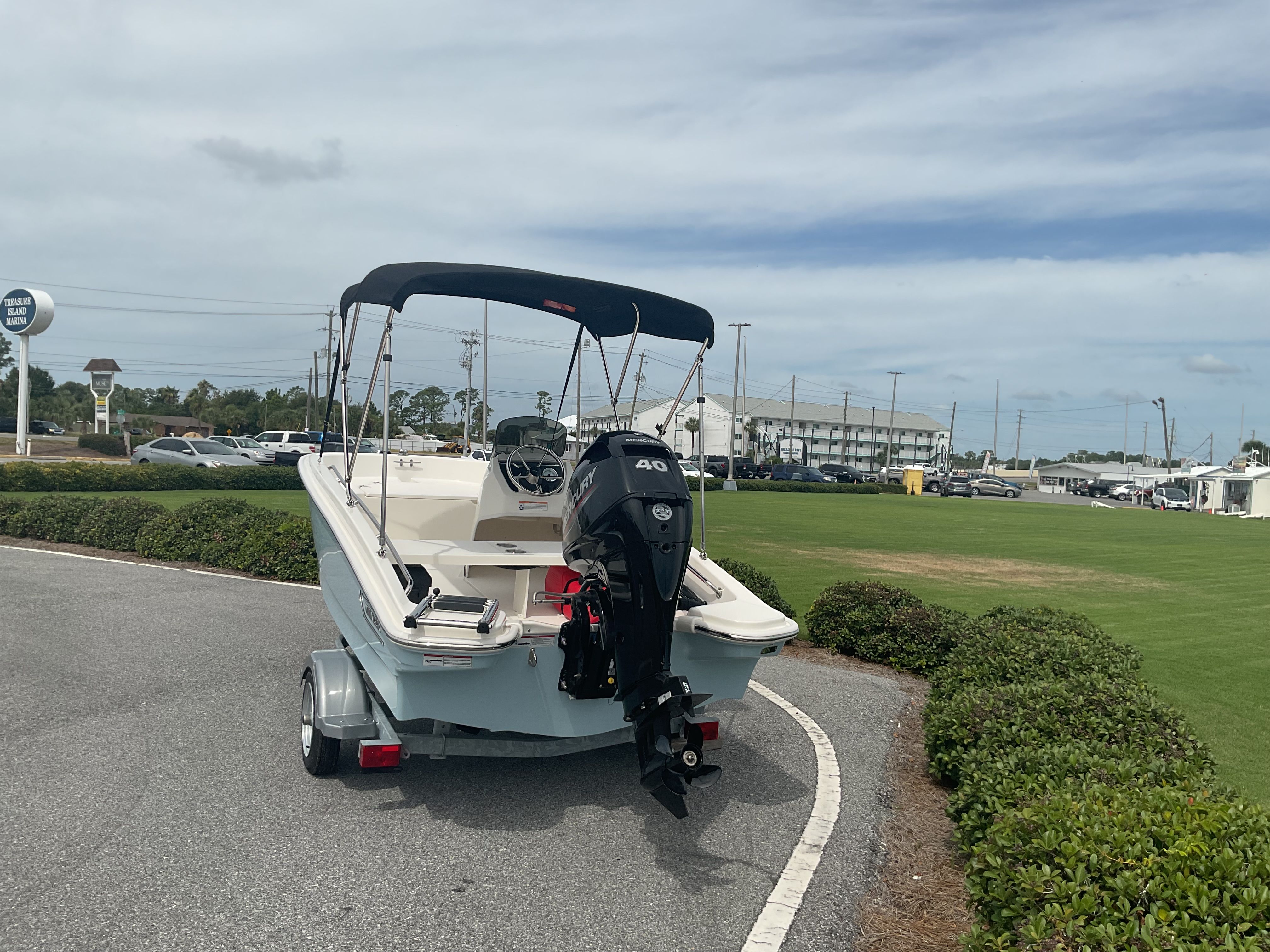 2025 Boston Whaler 130 Super Sport Image Thumbnail #7