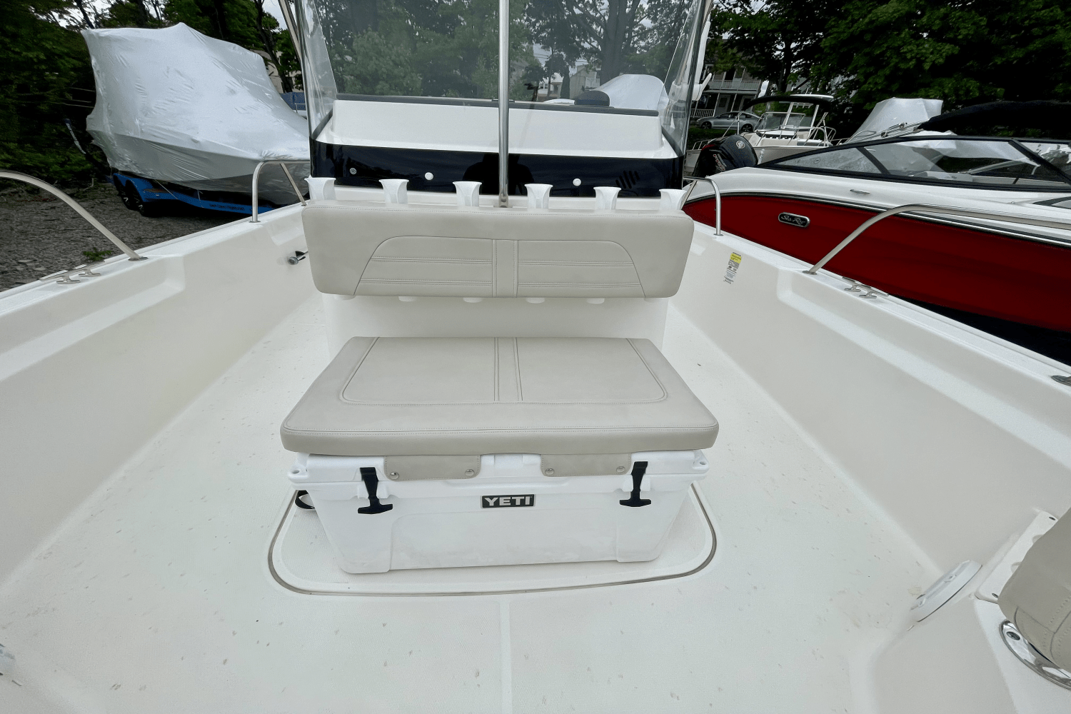 2022 Boston Whaler 21 MONTAUK Image Thumbnail #13