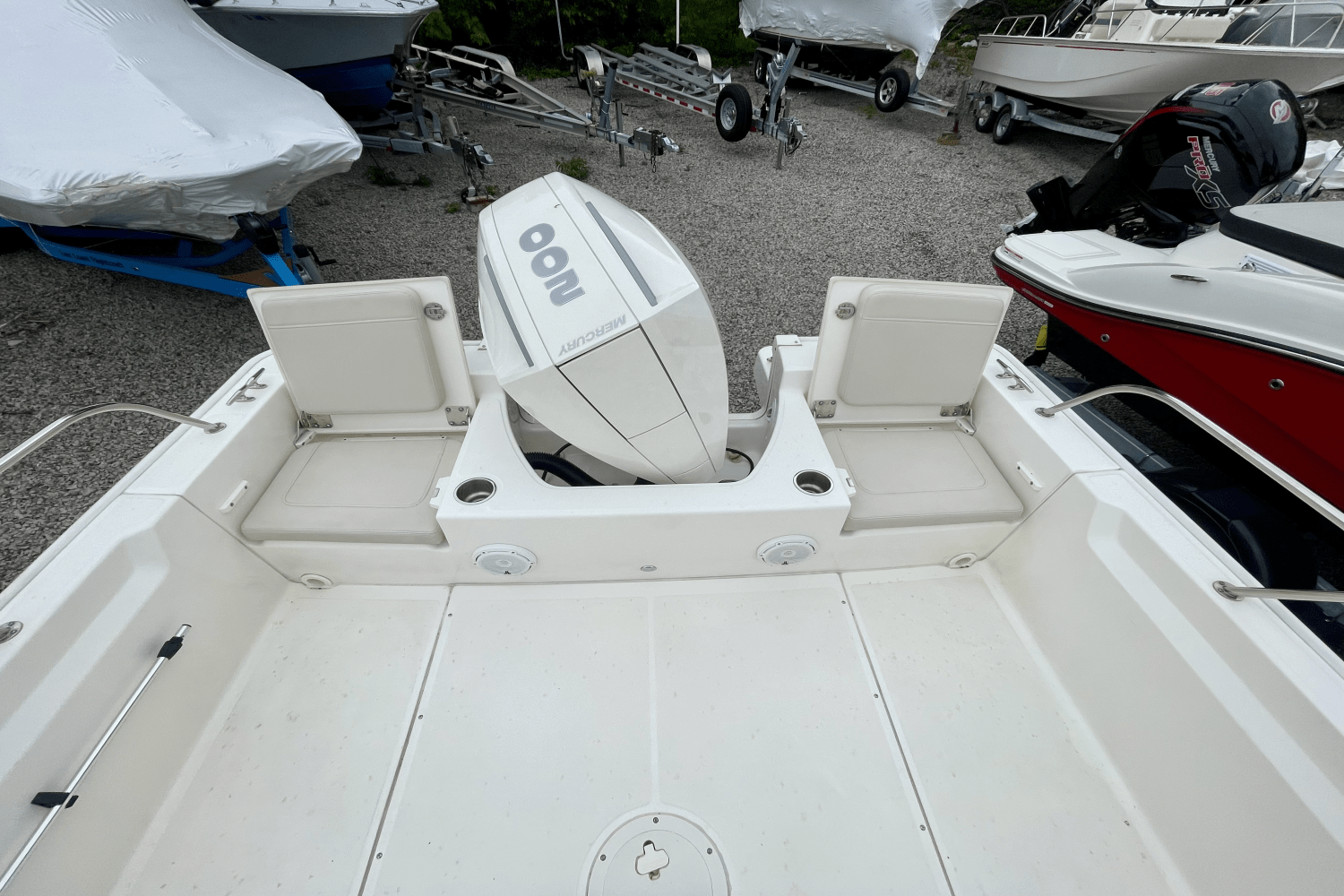 2022 Boston Whaler 21 MONTAUK Image Thumbnail #5