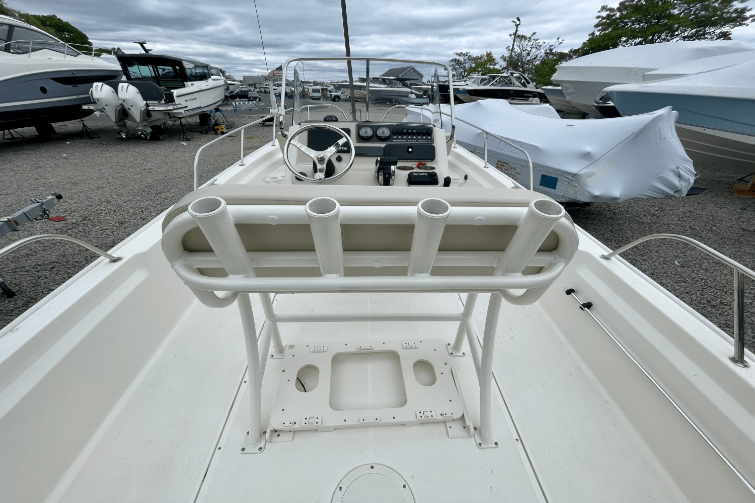 2022 Boston Whaler 21 MONTAUK Image Thumbnail #7