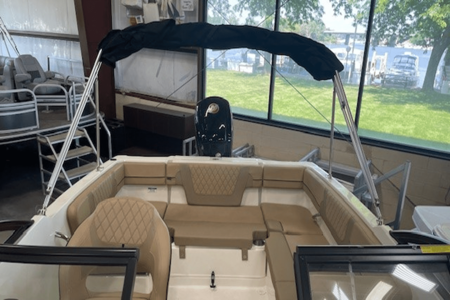 2025 Bayliner VR4OB Image Thumbnail #11