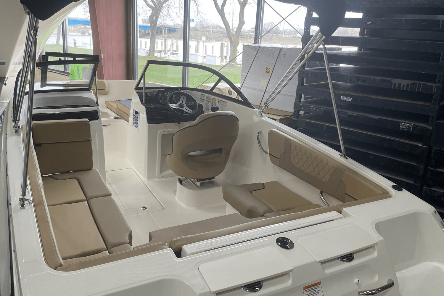 2025 Bayliner VR4OB Image Thumbnail #18