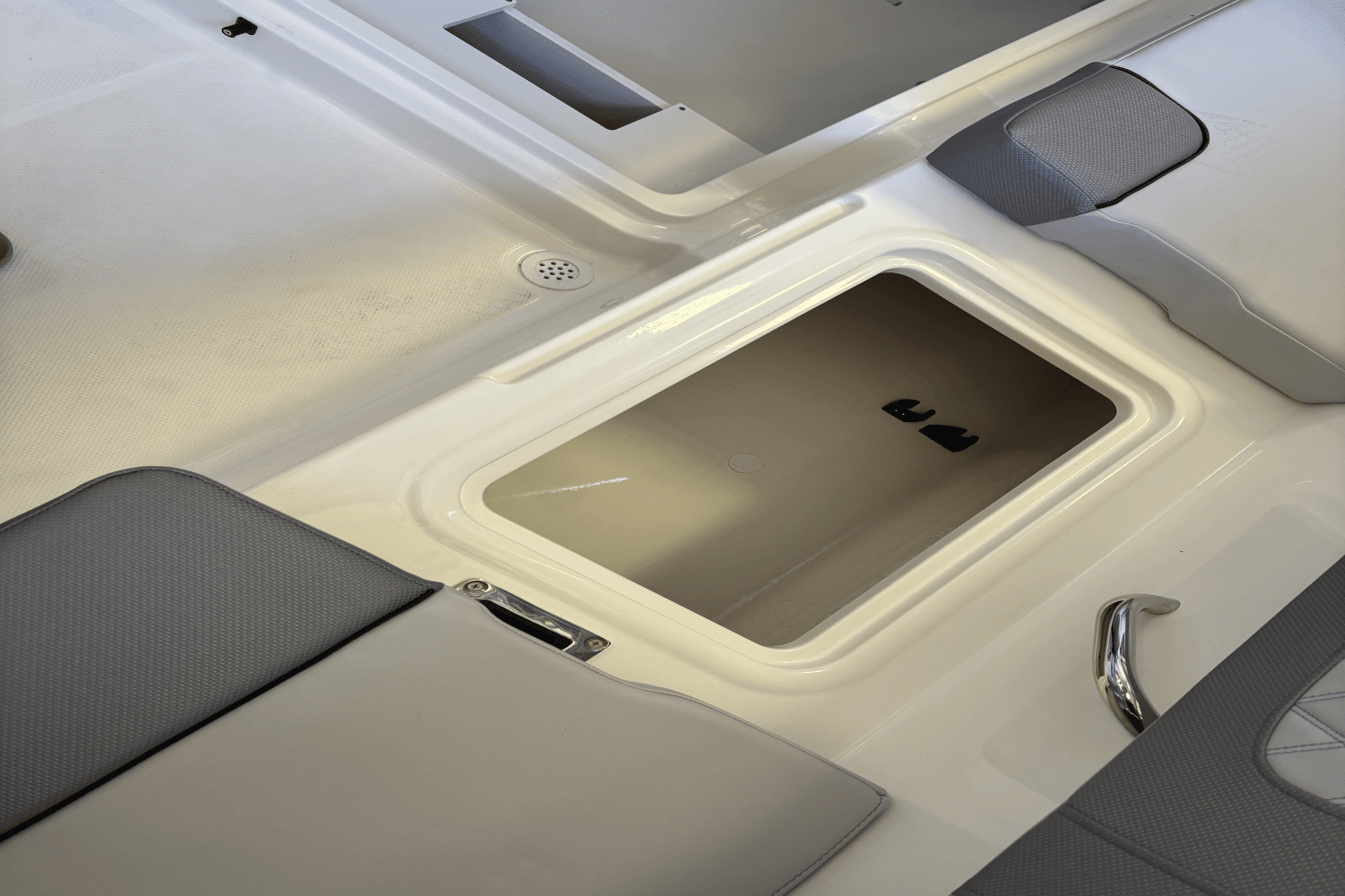 2025 Bayliner
                                                             VR4OB Image Thumbnail #12