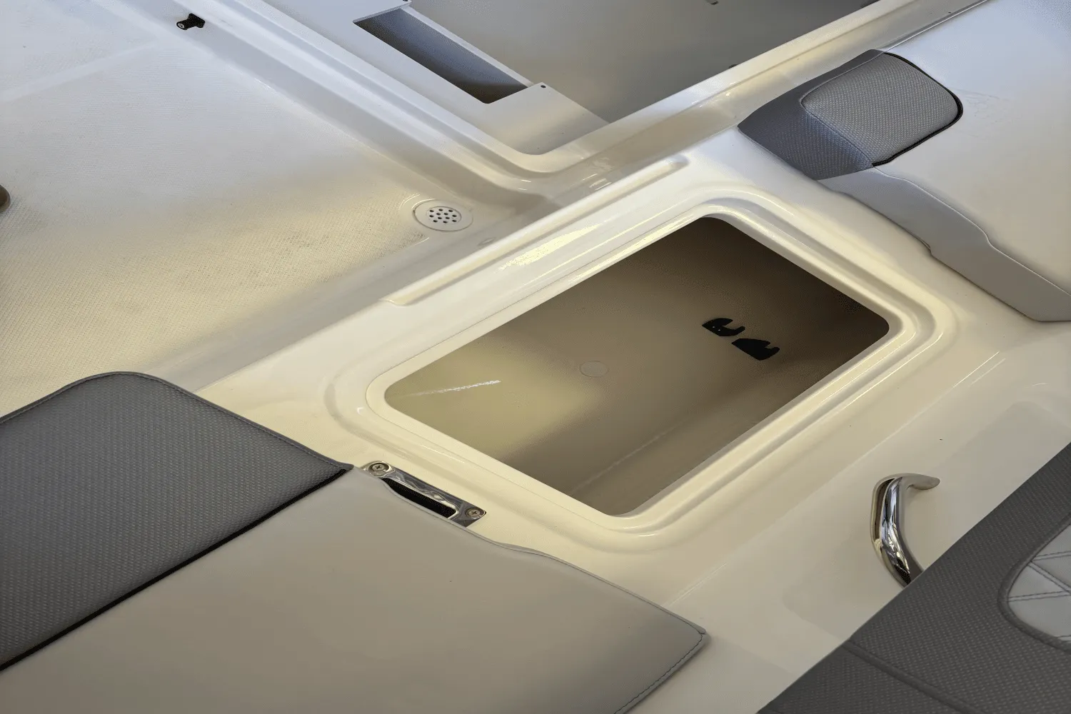 2025 Bayliner VR4OB Image Thumbnail #12