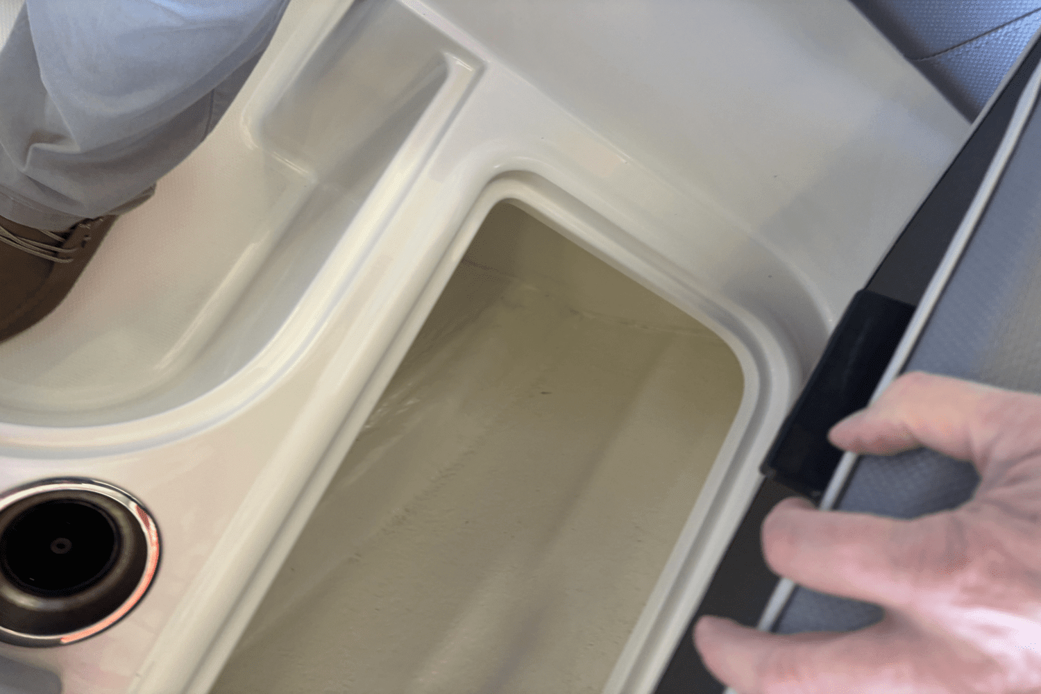 2025 Bayliner
                                                             VR4OB Image Thumbnail #17