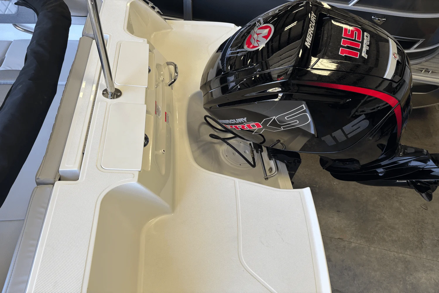 2025 Bayliner VR4OB Image Thumbnail #26