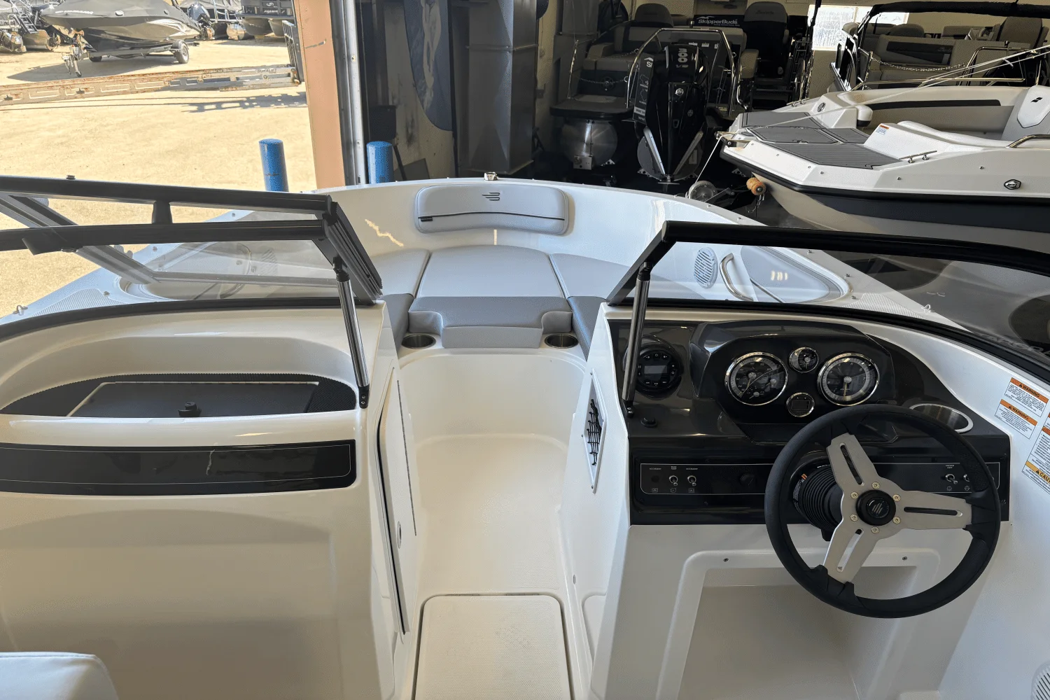 2025 Bayliner VR4OB Image Thumbnail #13