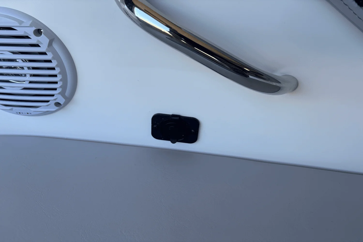 2025 Bayliner VR4OB Image Thumbnail #21