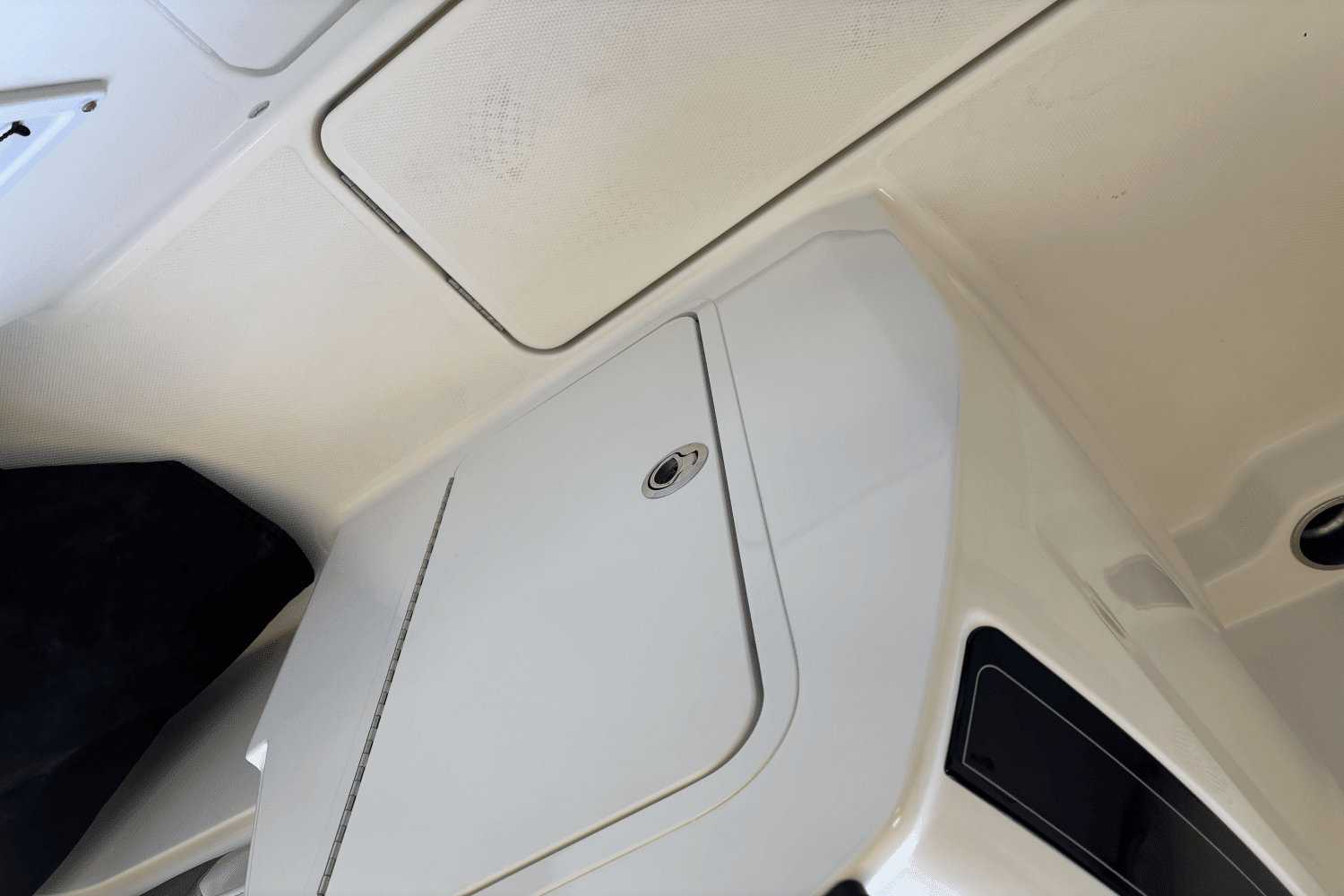 2025 Bayliner
                                                             VR4OB Image Thumbnail #23