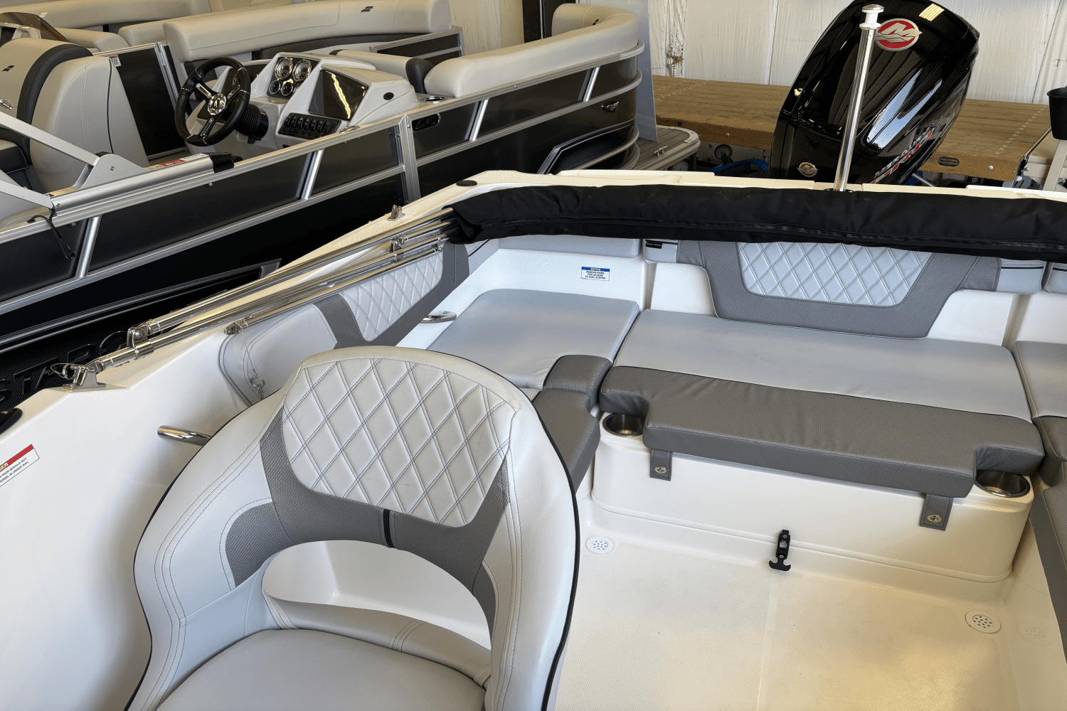 2025 Bayliner
                                                             VR4OB Image Thumbnail #9