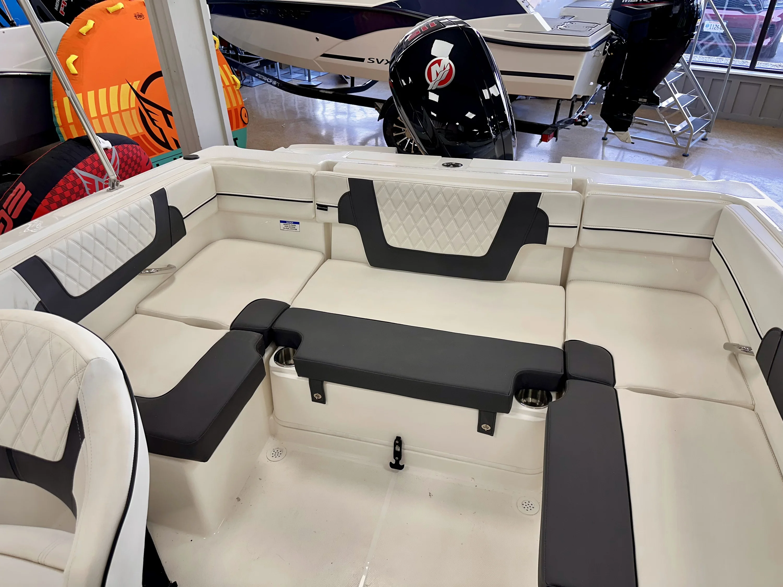 2025 Bayliner VR4OB Image Thumbnail #12