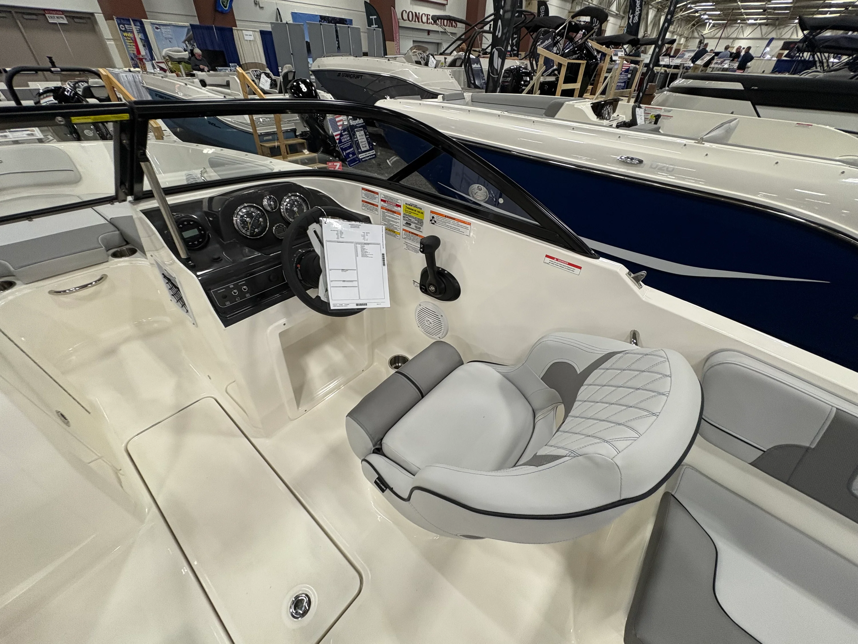 2025 Bayliner VR4OB Image Thumbnail #27