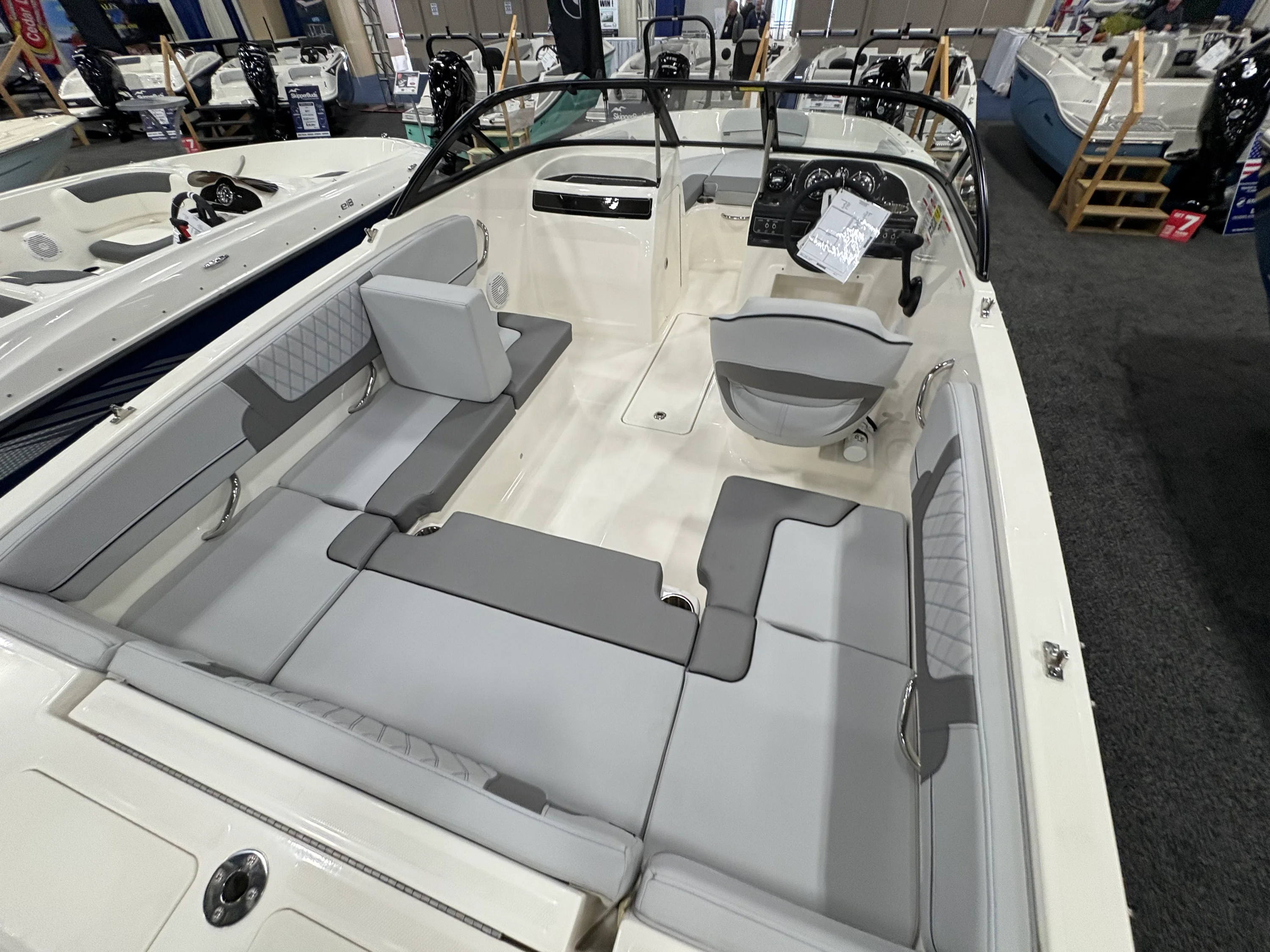 2025 Bayliner VR4OB Image Thumbnail #22