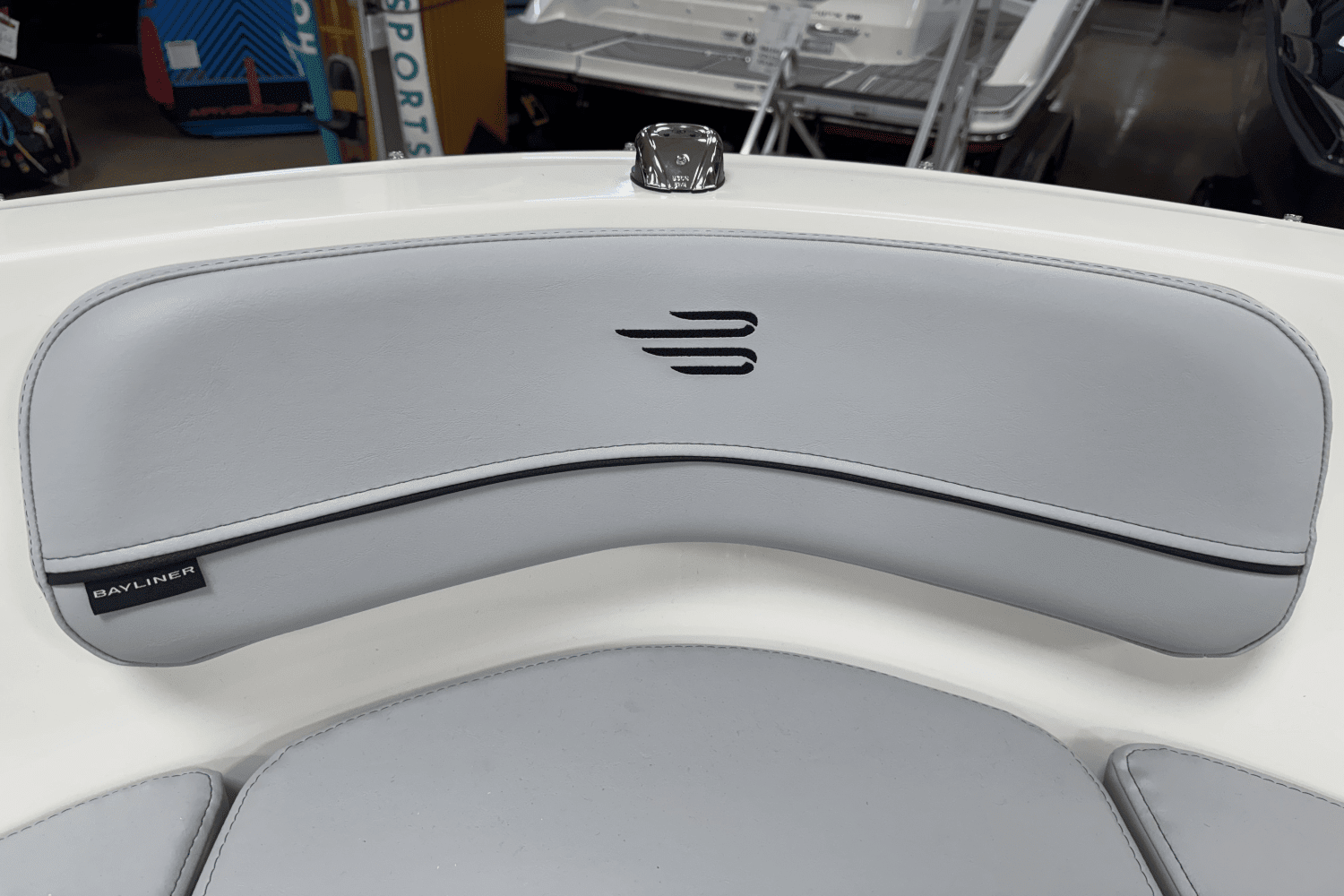 2025 Bayliner
                                                             VR4OB Image Thumbnail #4