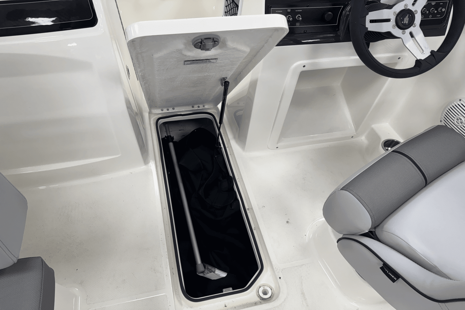 2025 Bayliner
                                                             VR4OB Image Thumbnail #11